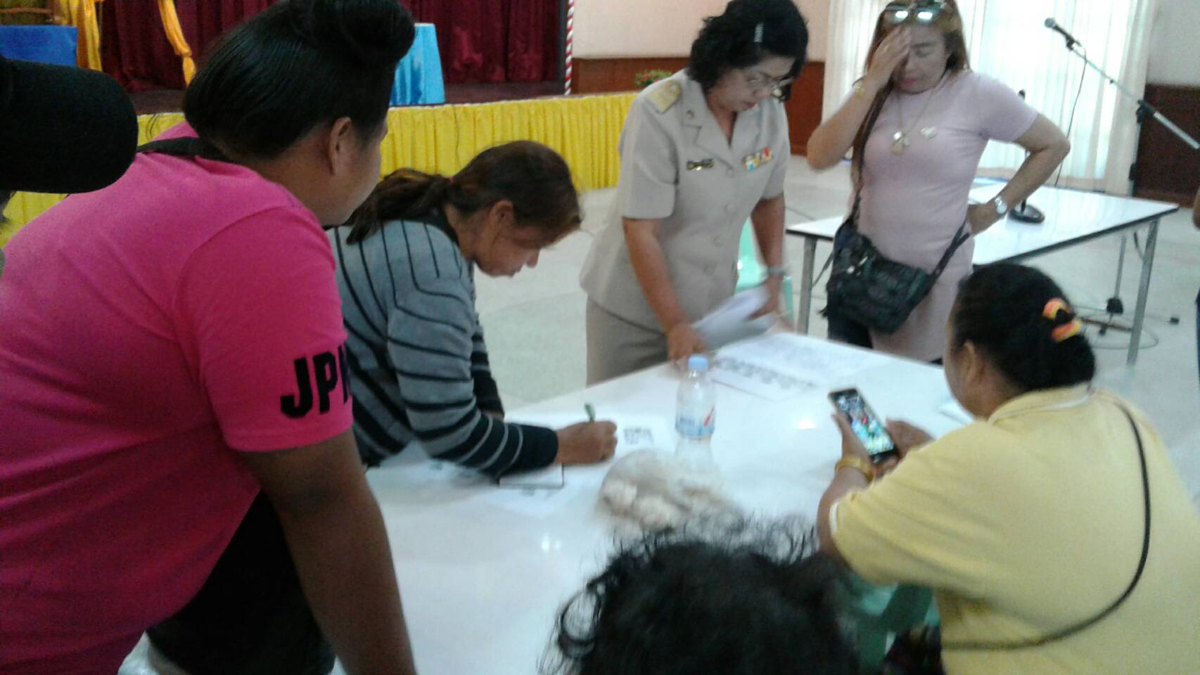 21 พฤษภาคม 2561 ติดตามหนี้กองทุนพัฒนาบทบาทสตรี ในพื้นที่อำเภอเมืองระยอง