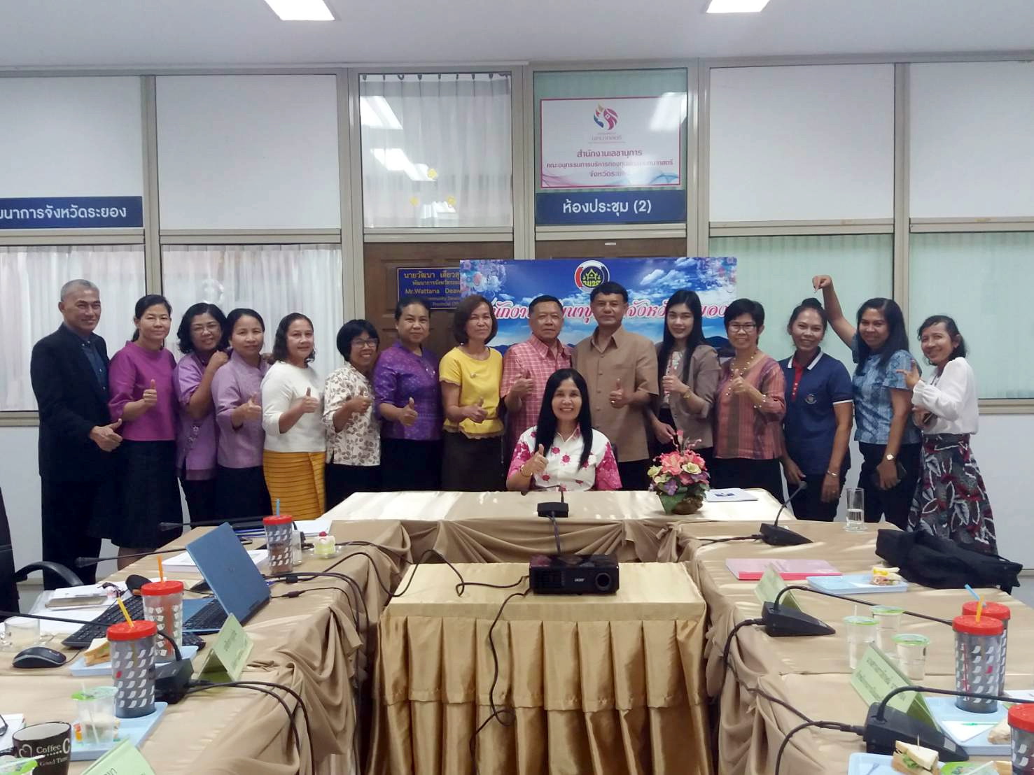 26 มิถุนายน 2561 ตรวจติดตามผลการดำเนินงานพัฒนาชุมชนประจำเดือนมิถุนายน 2561 และคัดเลือกข้าราชการดีเด่น นักประชาสัมพันธ์ดีเด่น และพัฒนาชุมชนใสสะอาด