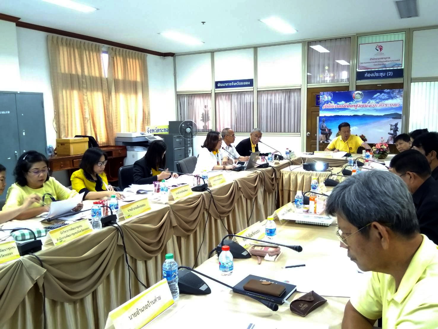 ประชุมคณะกรรมการพิจารณาและกลั่นกรองการคืนประโยชน์ต่อสังคม โครงการท่อส่งก๊าซธรรมชาติเส้นที่ 4 (ระยอง-แก่งคอย)