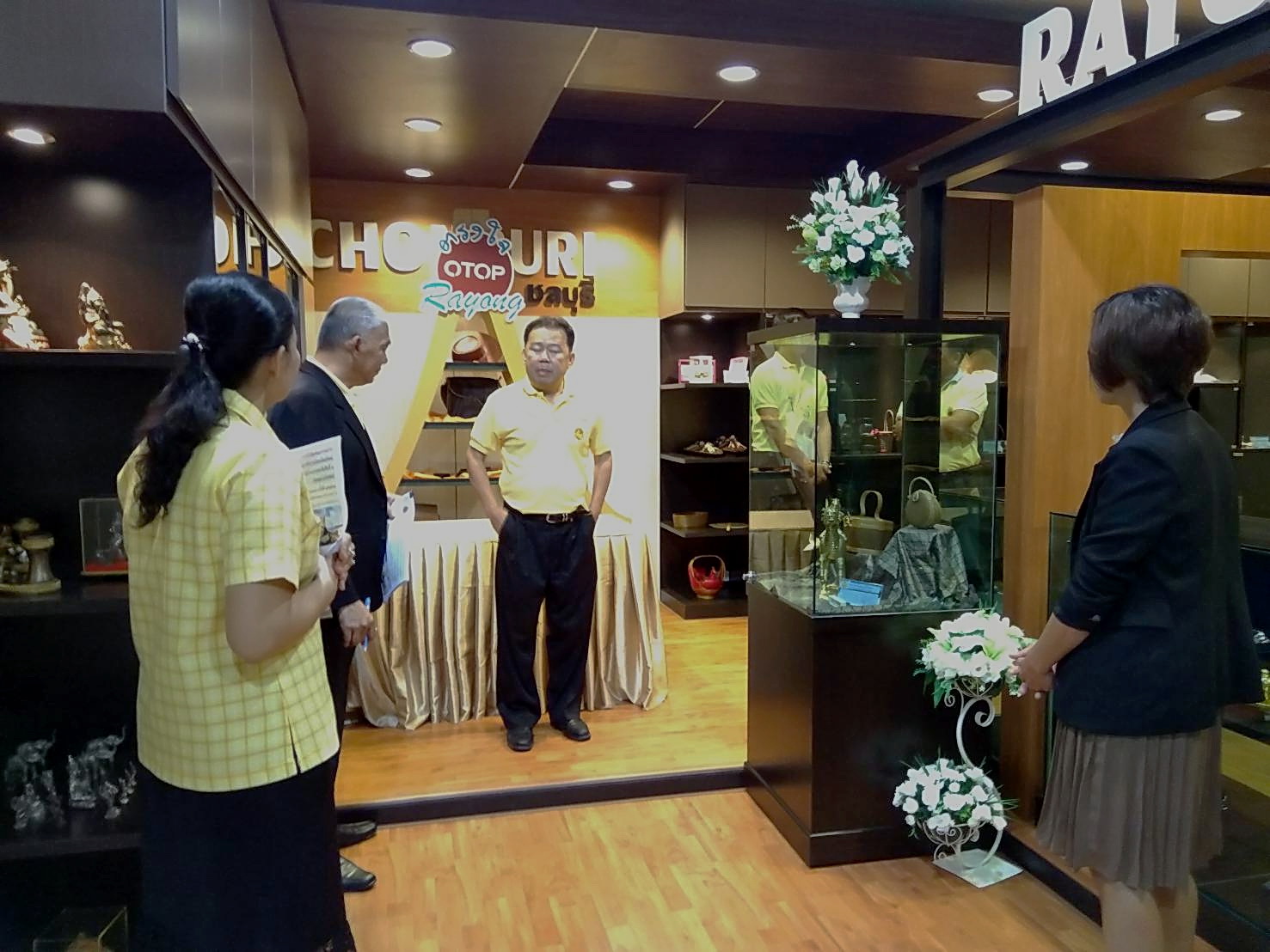 ประชุมคณะกรรมการพิจารณาและกลั่นกรองการคืนประโยชน์ต่อสังคม โครงการท่อส่งก๊าซธรรมชาติเส้นที่ 4 (ระยอง-แก่งคอย)