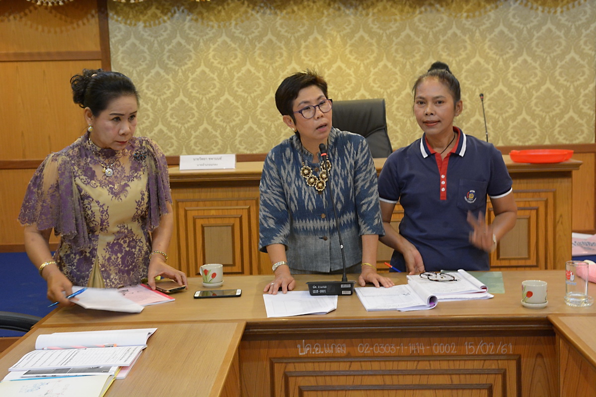3 กันยายน 2561 ส่งเสริมและเพิ่มประสิทธิภาพการจัดทำโครงการขอรับเงินอุดหนุนและเงินทุนหมุนเวียนกองทุนพัฒนาบทบาทสตรีฯ อ.แกลง