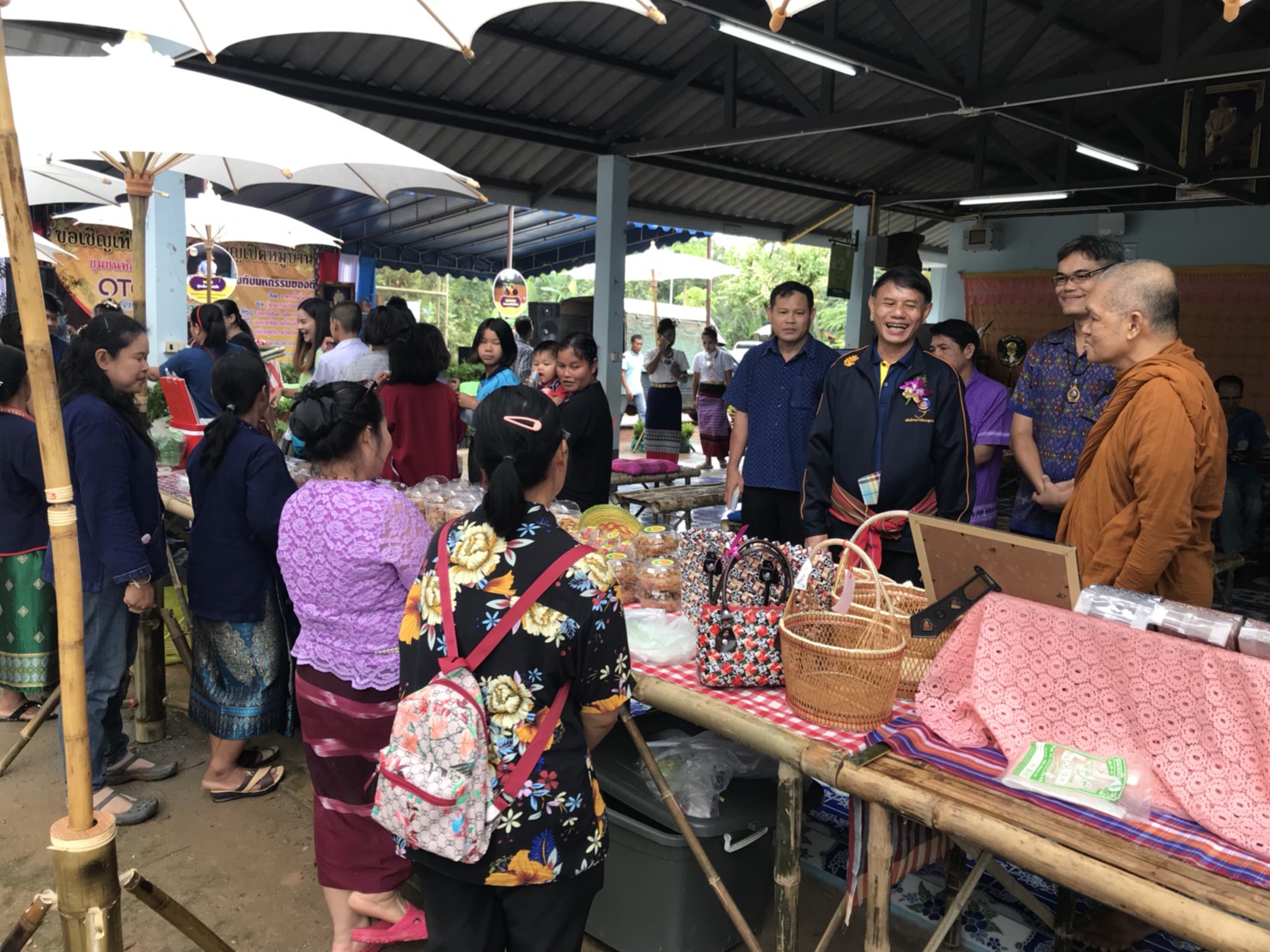 12 กันยายน 2561 พิธีเปิดชุมชนท่องเที่ยว OTOP นวัตวิถี ณ หมู่บ้านตะขบ หมู่ที่ 5 ตำบลเขาน้อย อำเภอเขาชะเมา จังหวัดระยอง