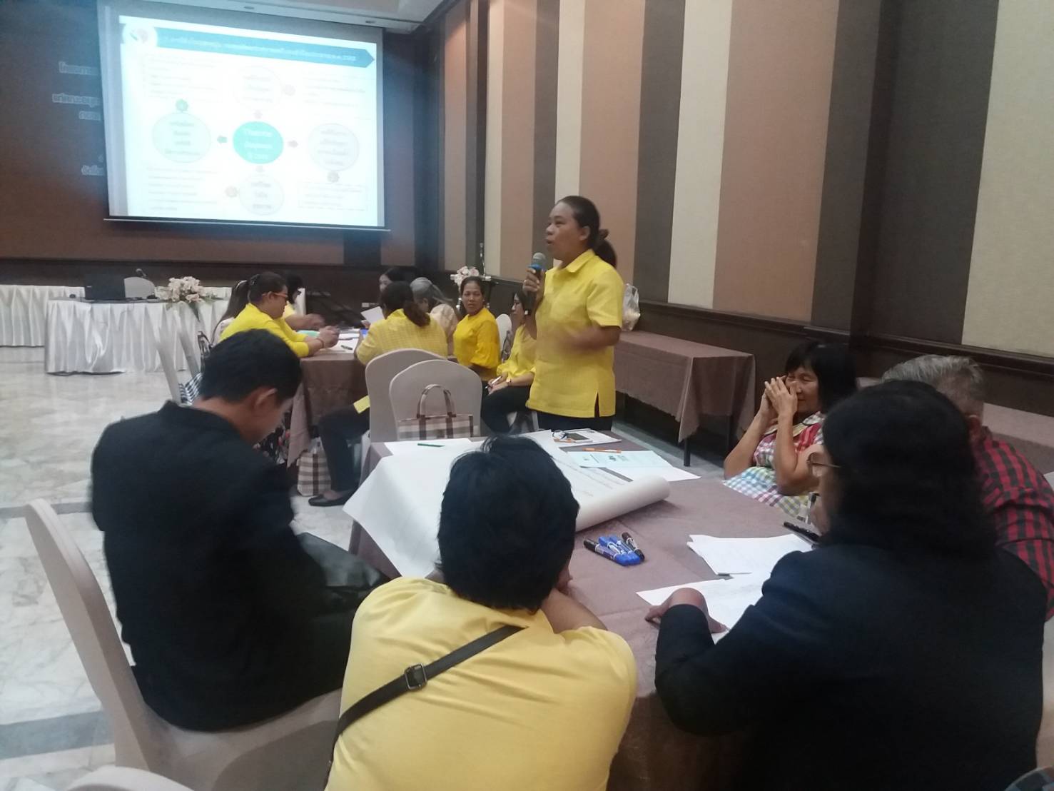 เสริมสร้างความเข้มแข็งการดำเนินงานกองทุนพัฒนาบทบาทสตรีแก่ อกส.อ. วันที่ 2