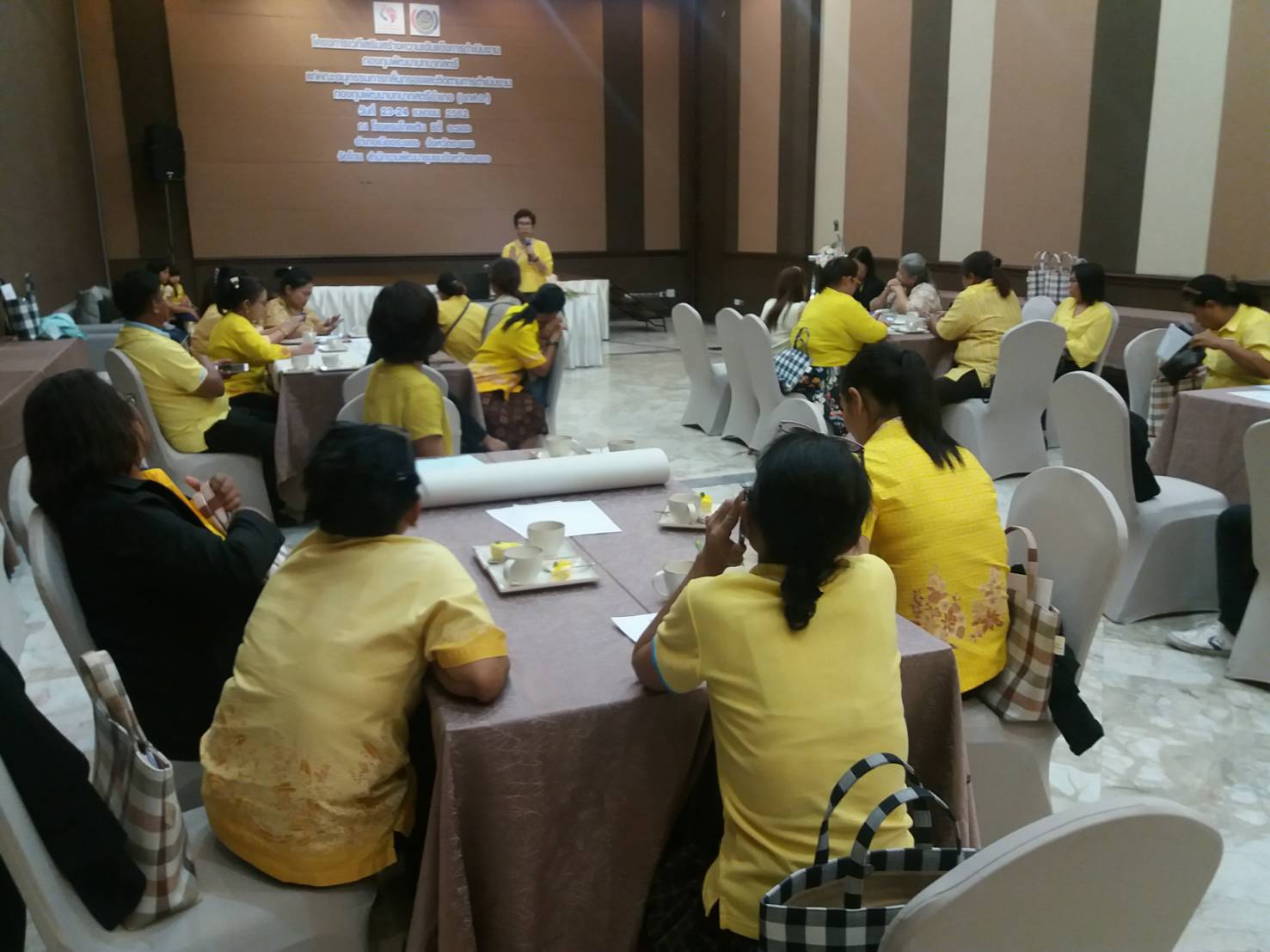 เสริมสร้างความเข้มแข็งการดำเนินงานกองทุนพัฒนาบทบาทสตรีแก่ อกส.อ. วันที่ 2