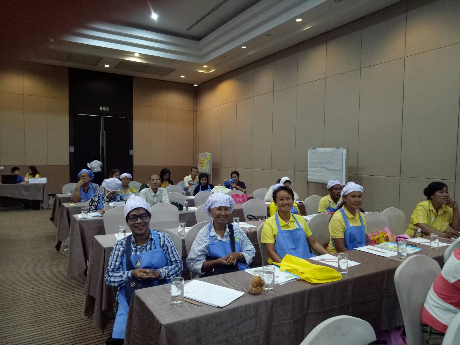 ครงการพัฒนาคุณภาพมาตรฐานผลิตภัณฑ์ OTOP กลุ่มปรับตัวสู่การพัฒนา  (Quadrant D)