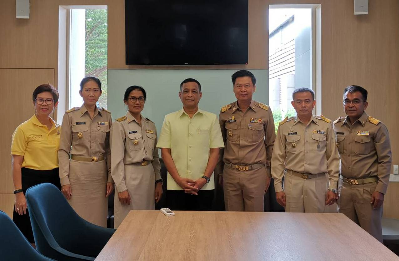 หัวหน้ากลุ่ม พัฒนาการอำเภอพบผู้บริหารจังหวัดระยอง