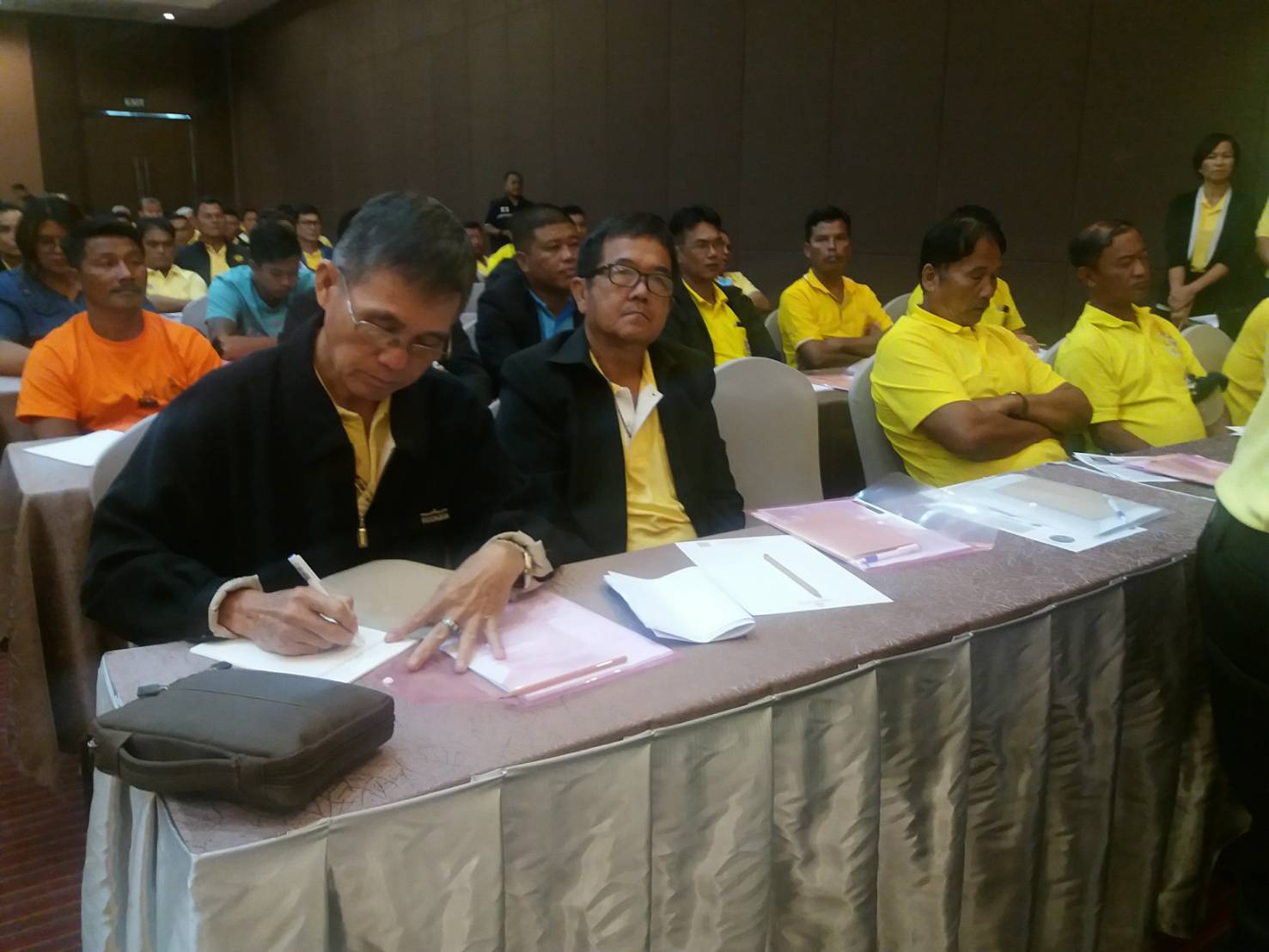 ประชุมเชิงปฏิบัติการเสริมสร้างองค์ความรู้หมู่บ้านคนรักษ์ช้าง