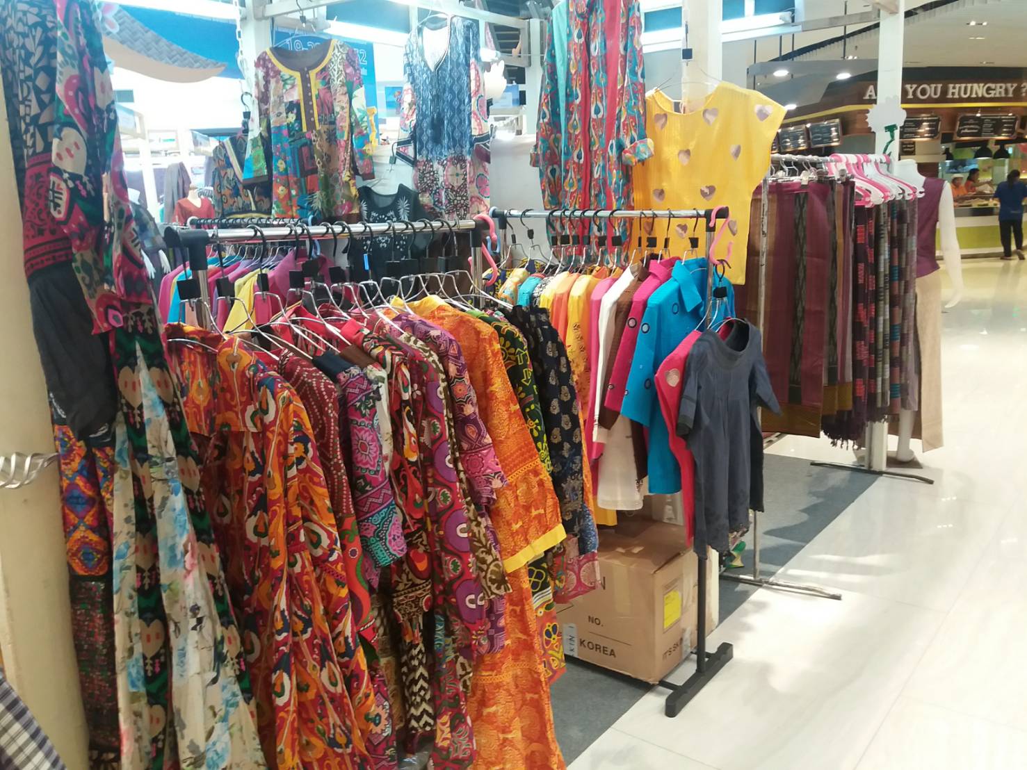 พจ.ร่วมพิธีเปิดงาน “ขอนแก่น Road Show Go Chill Chill ระยอง…ฮิ”