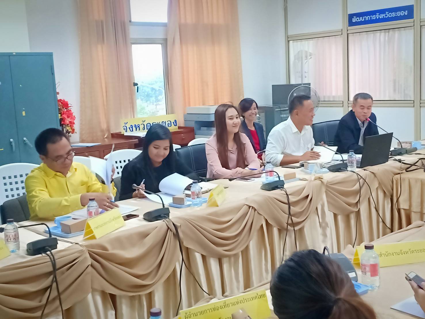 ขับเคลื่อนนโยบายสานพลังประชารัฐ