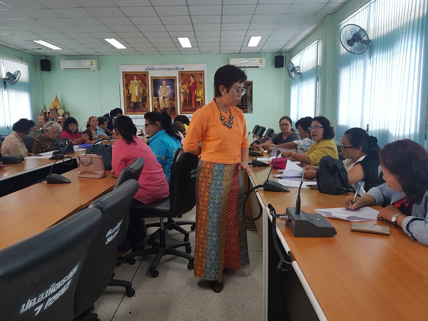 สนับสนุนการจัดทำสัญญาเงินกู้และสัญญาขอรับสนับสนุนเงินกองทุนพัฒนาบทบาทสตรี