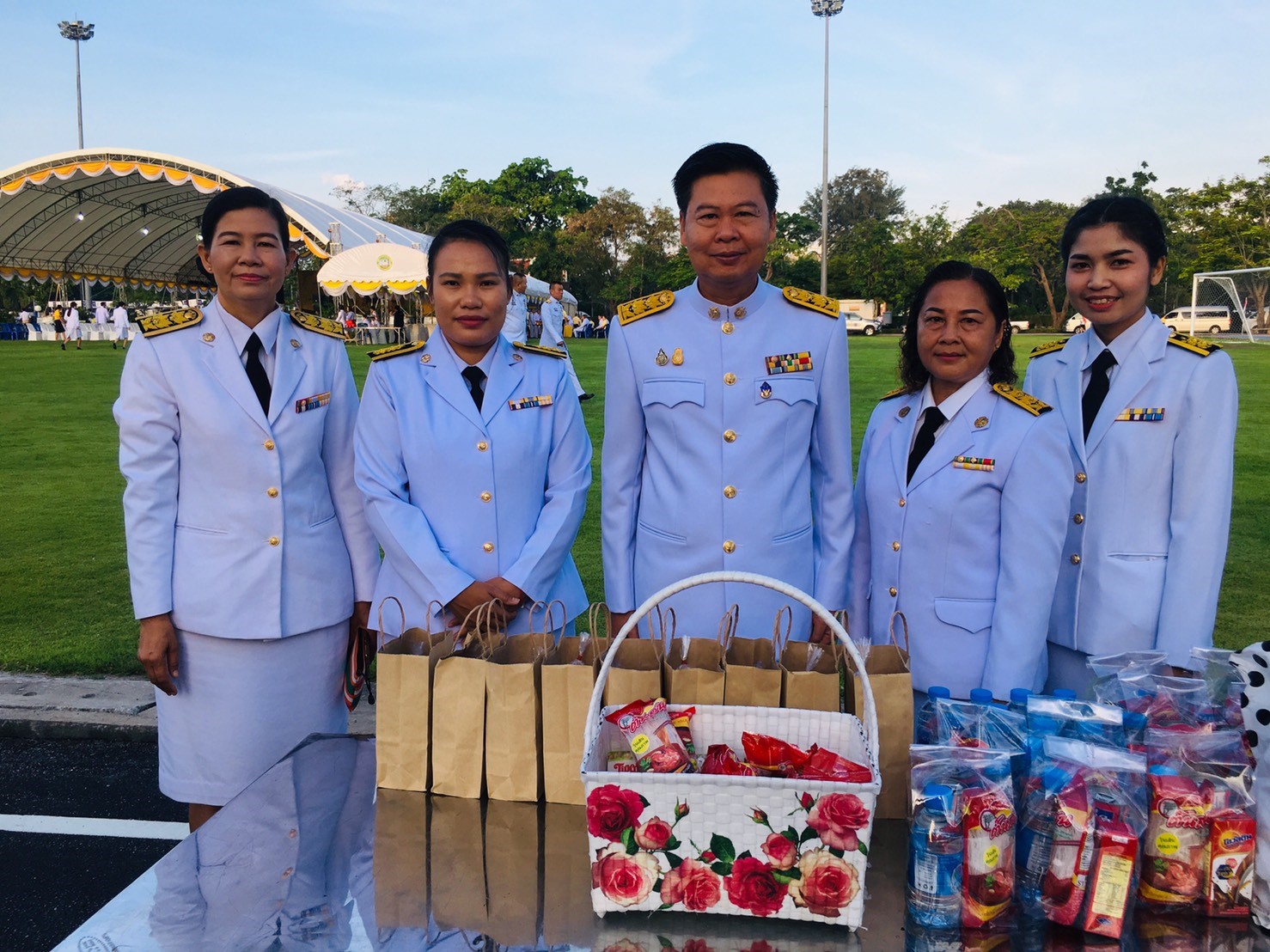สำนักงานพัฒนาชุมชนจังหวัดระยองร่วมพิธีบำเพ็ญกุศลและพิธีน้อมรำลึกเนื่องในวันคล้ายวันสวรรคตพระบาทสมเด็จพระบรมชนกาธิเบศร มหาภูมิพลอดุลยเดชมหาราช บรมนาถบพิตร