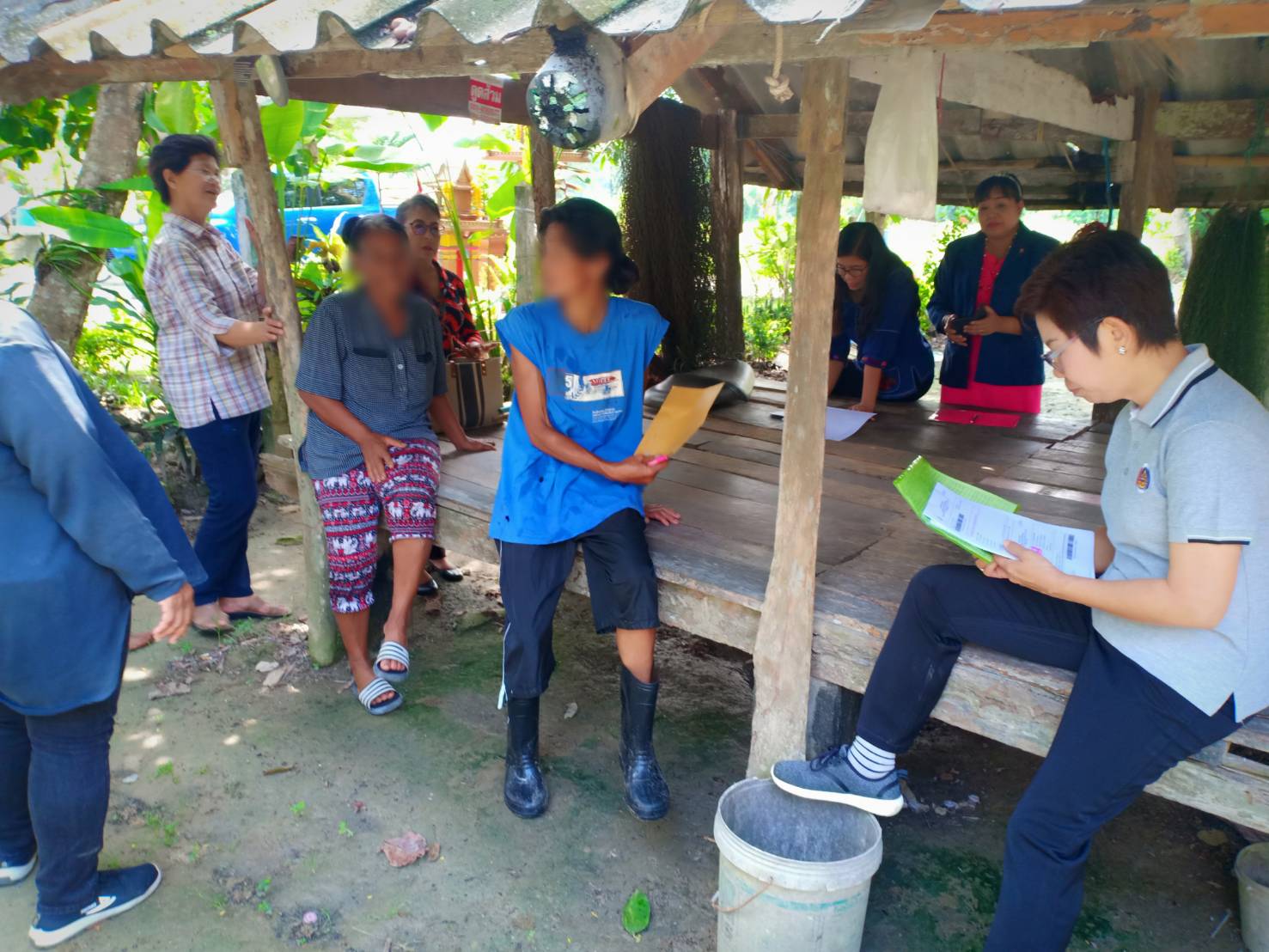 ติดตามหนี้ค้างชำระกองทุนพัฒนาบทบาทสตรีในพื้นที่อำเภอบ้านค่าย