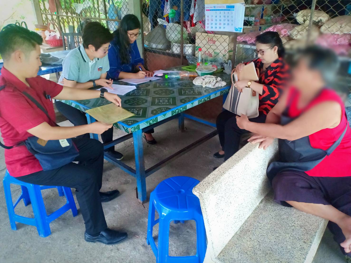 ติดตามหนี้ค้างชำระกองทุนพัฒนาบทบาทสตรีในพื้นที่อำเภอบ้านค่าย