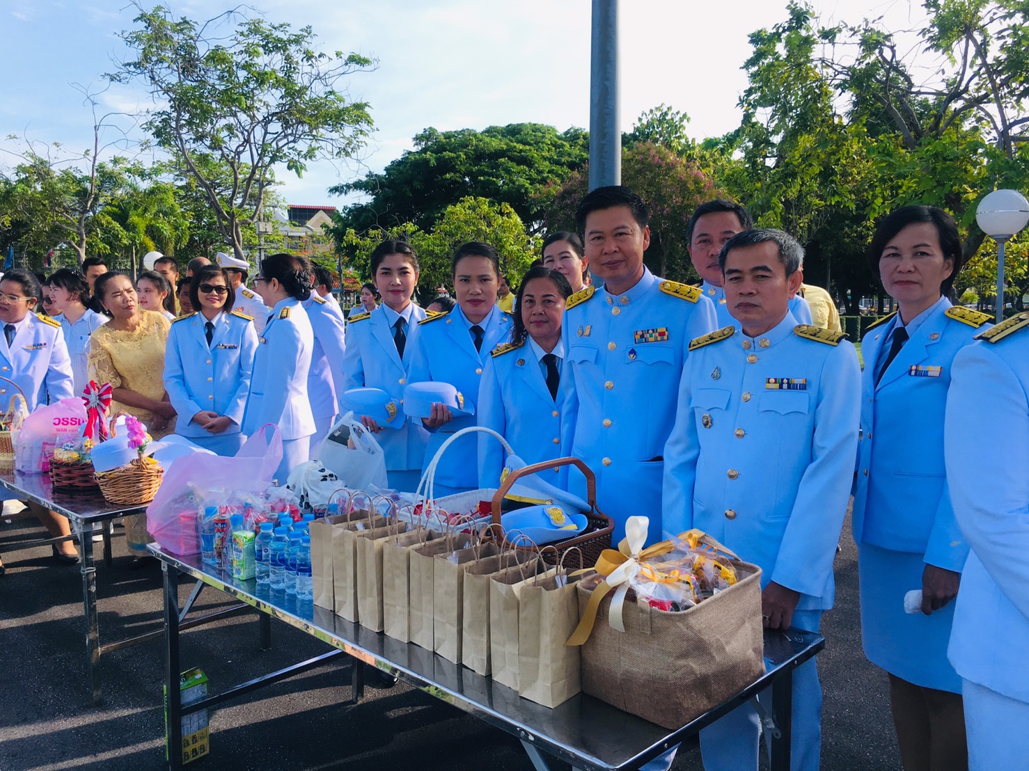 สำนักงานพัฒนาชุมชนจังหวัดระยองร่วมพิธีบำเพ็ญกุศลและพิธีน้อมรำลึกเนื่องในวันคล้ายวันสวรรคตพระบาทสมเด็จพระบรมชนกาธิเบศร มหาภูมิพลอดุลยเดชมหาราช บรมนาถบพิตร