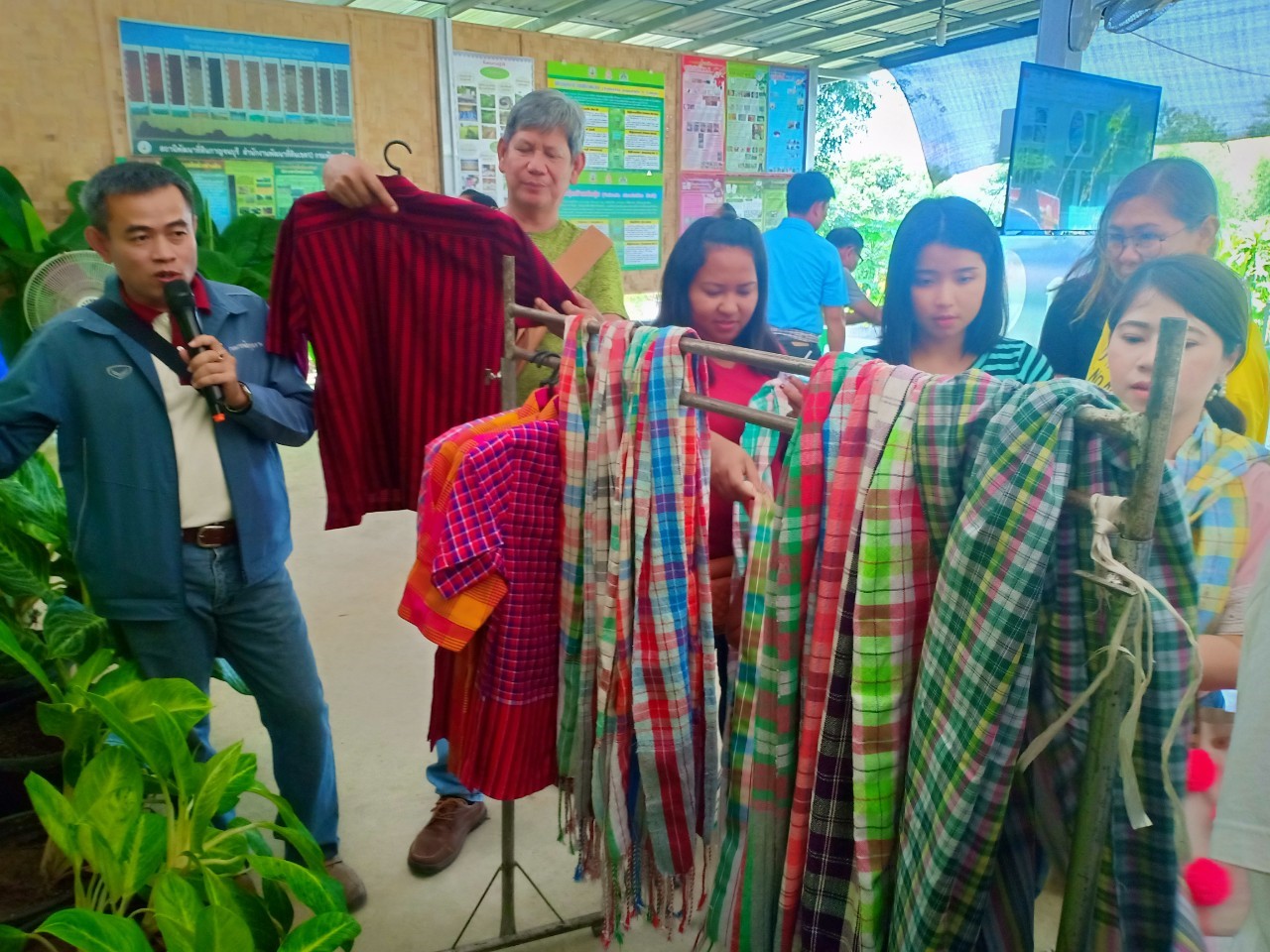 พช.ระยองสานสัมพันธ์ สร้างสรรค์ประสิทธิภาพงานพัฒนาชุมชน ประจำปี 2562