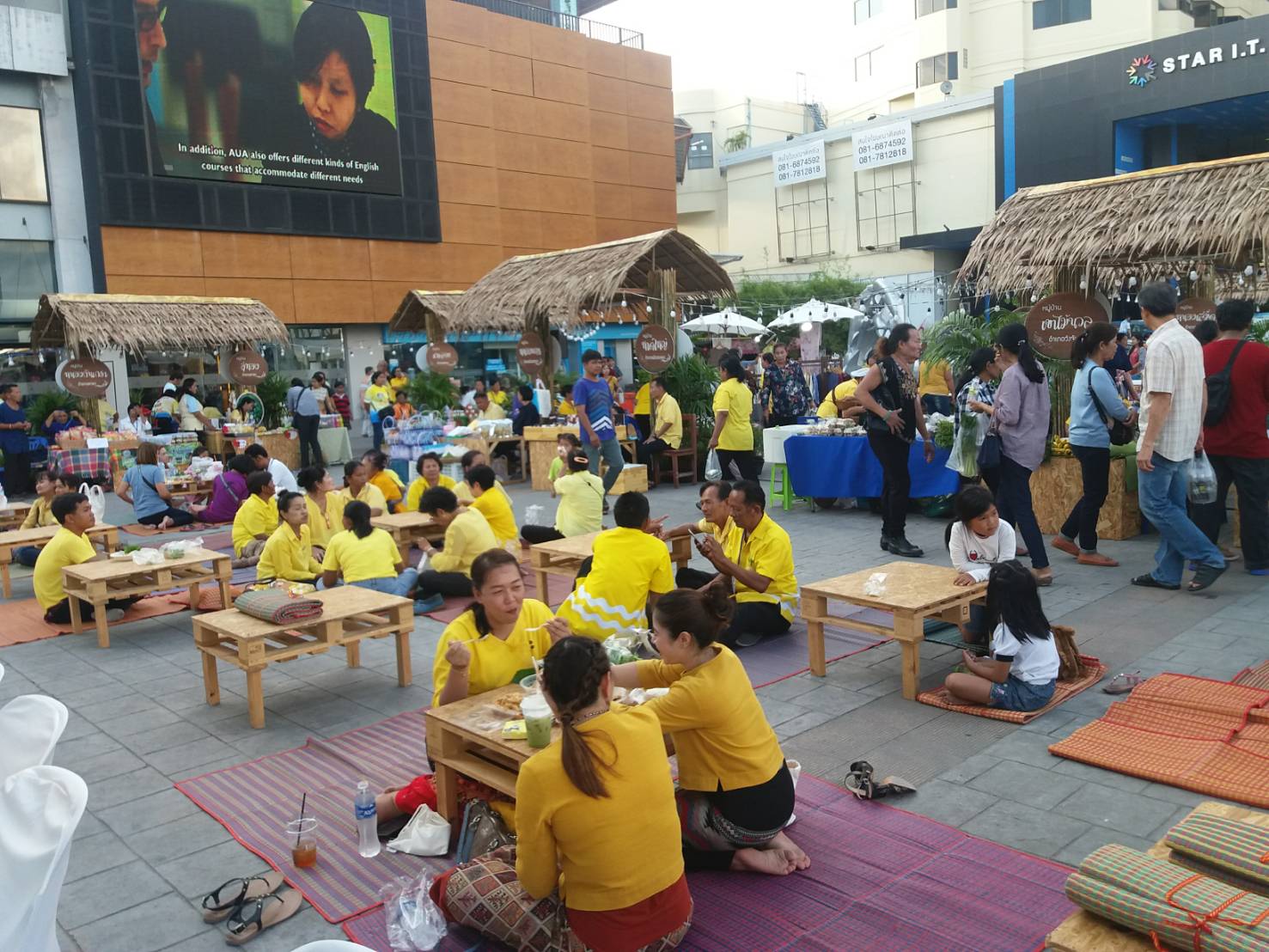 เปิดงานส่งเสริมการตลาด สร้างรายได้ให้ชุมชน “ตลาดชุมชนน้ำดี” ครั้งที่ 1