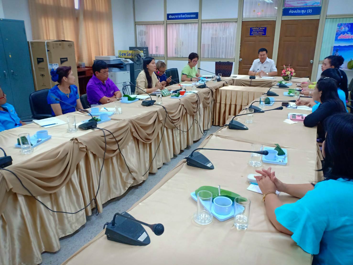 ประชุม กพสจ.ระยองเตรียมความพร้อมขับเคลื่อนโครงการรวมพลังสตรีระยองสวมใส่ผ้าไทย ใส่ใจสิ่งแวดล้อม