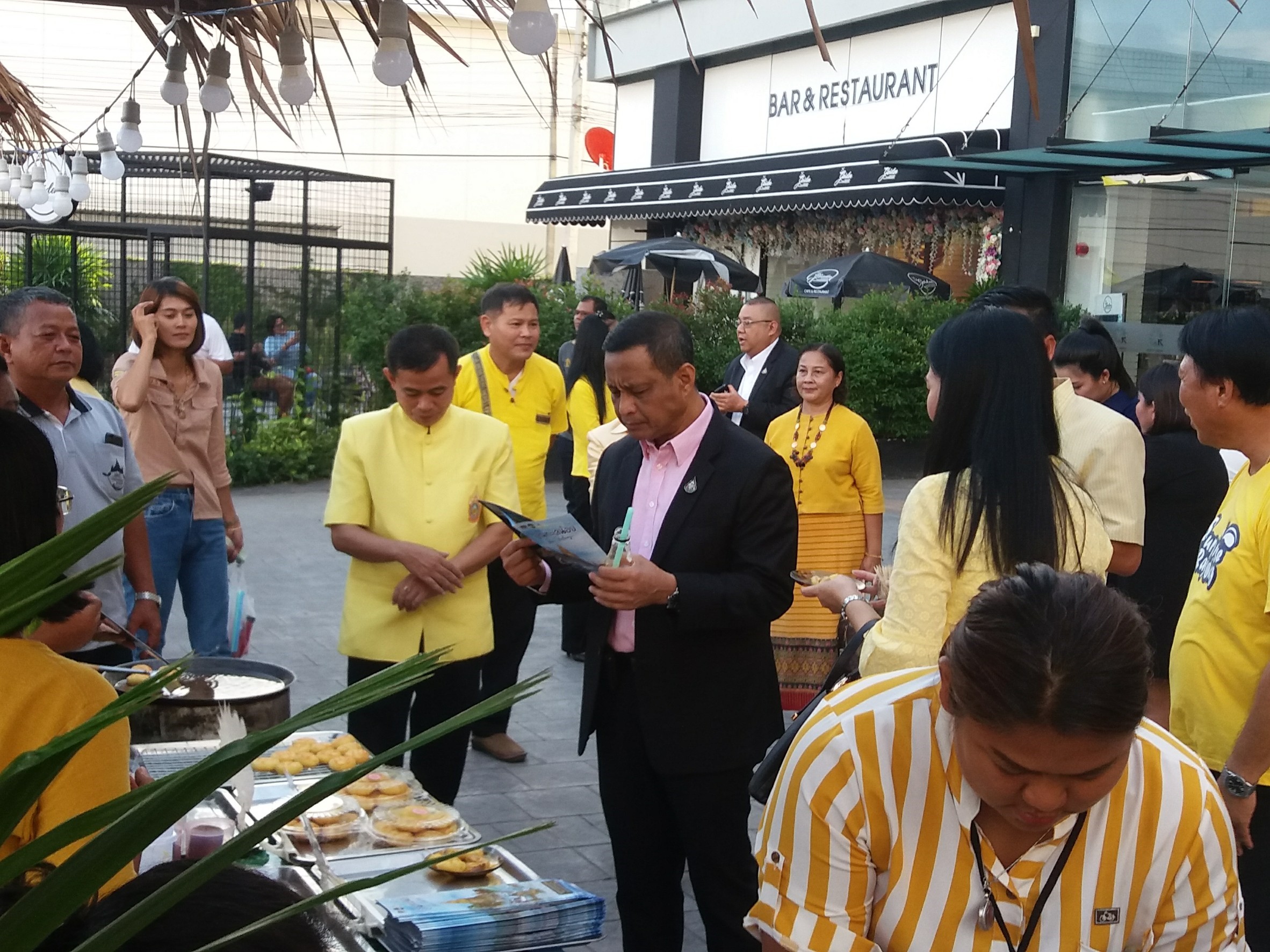 เปิดงานส่งเสริมการตลาด สร้างรายได้ให้ชุมชน “ตลาดชุมชนน้ำดี” ครั้งที่ 1