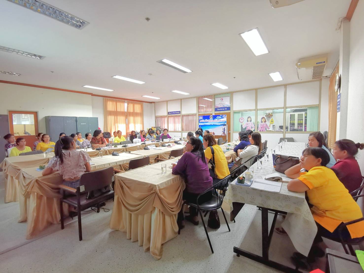 จ. ระยอง ประชุมคณะทำงานขับเคลื่อนกองทุนพัฒนาบทบาทสตรีจังหวัด