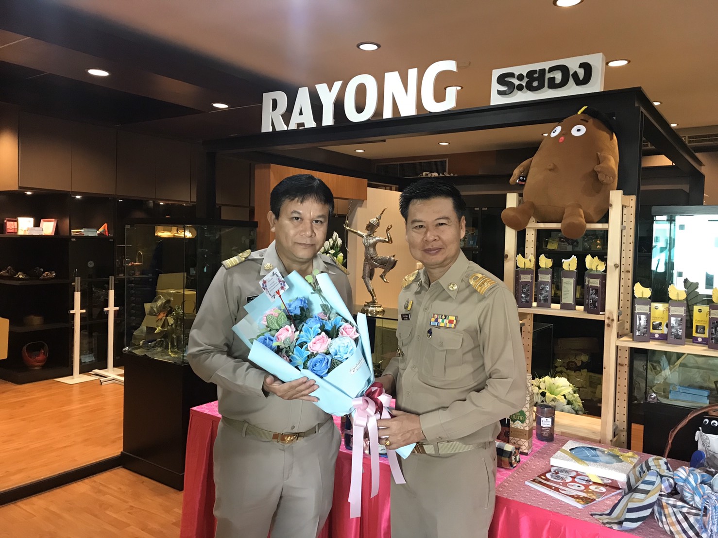 พช.ระยอง ร่วมยินดีและต้อนรับกับนักวิชาการผู้ช่วยหัวหน้ากลุ่มงาน