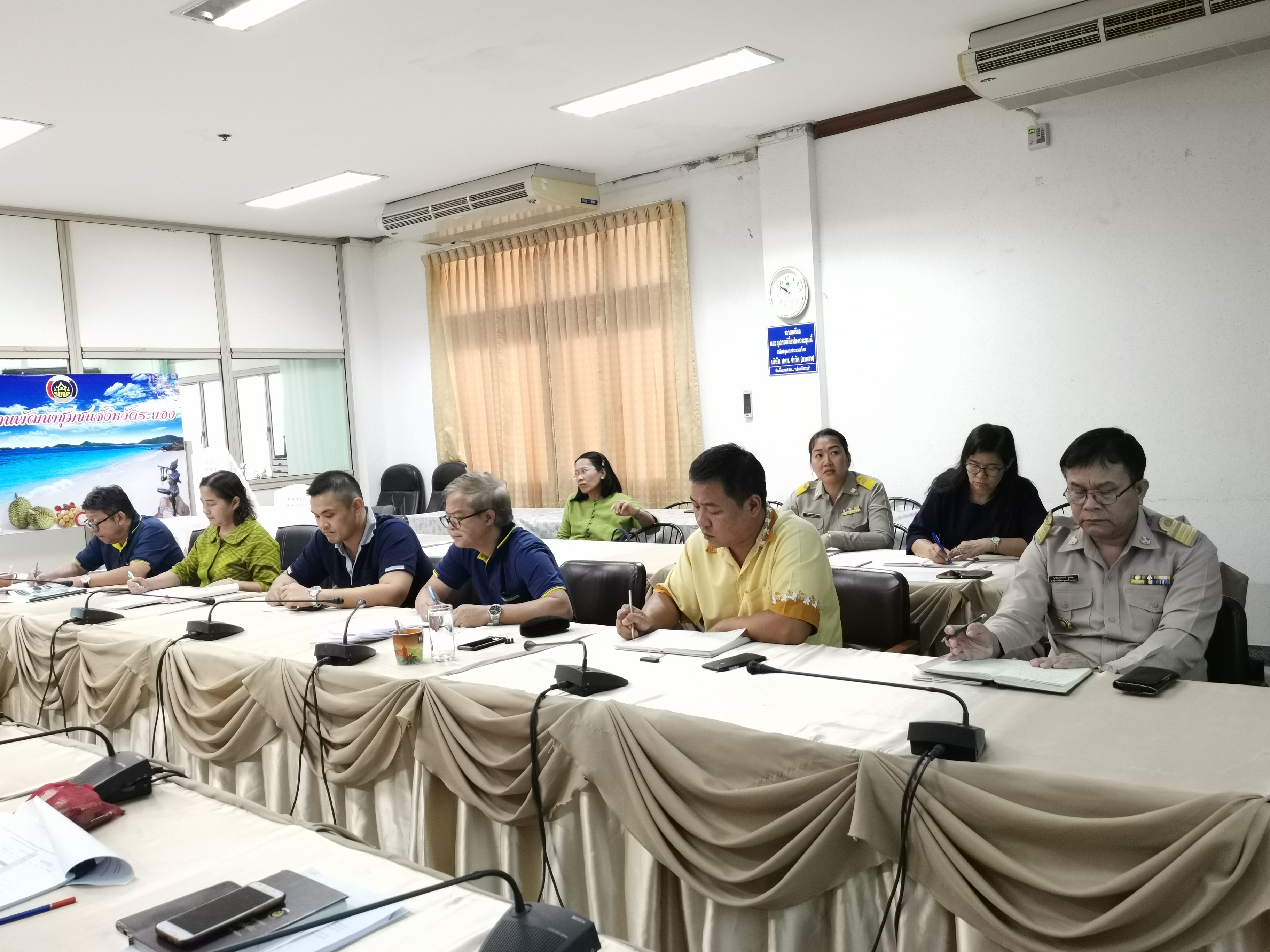 “ระยอง ชี้แจงงบประมาณตามยุทธศาสตร์กรมการพัฒนาชุมชน ปี 2563”