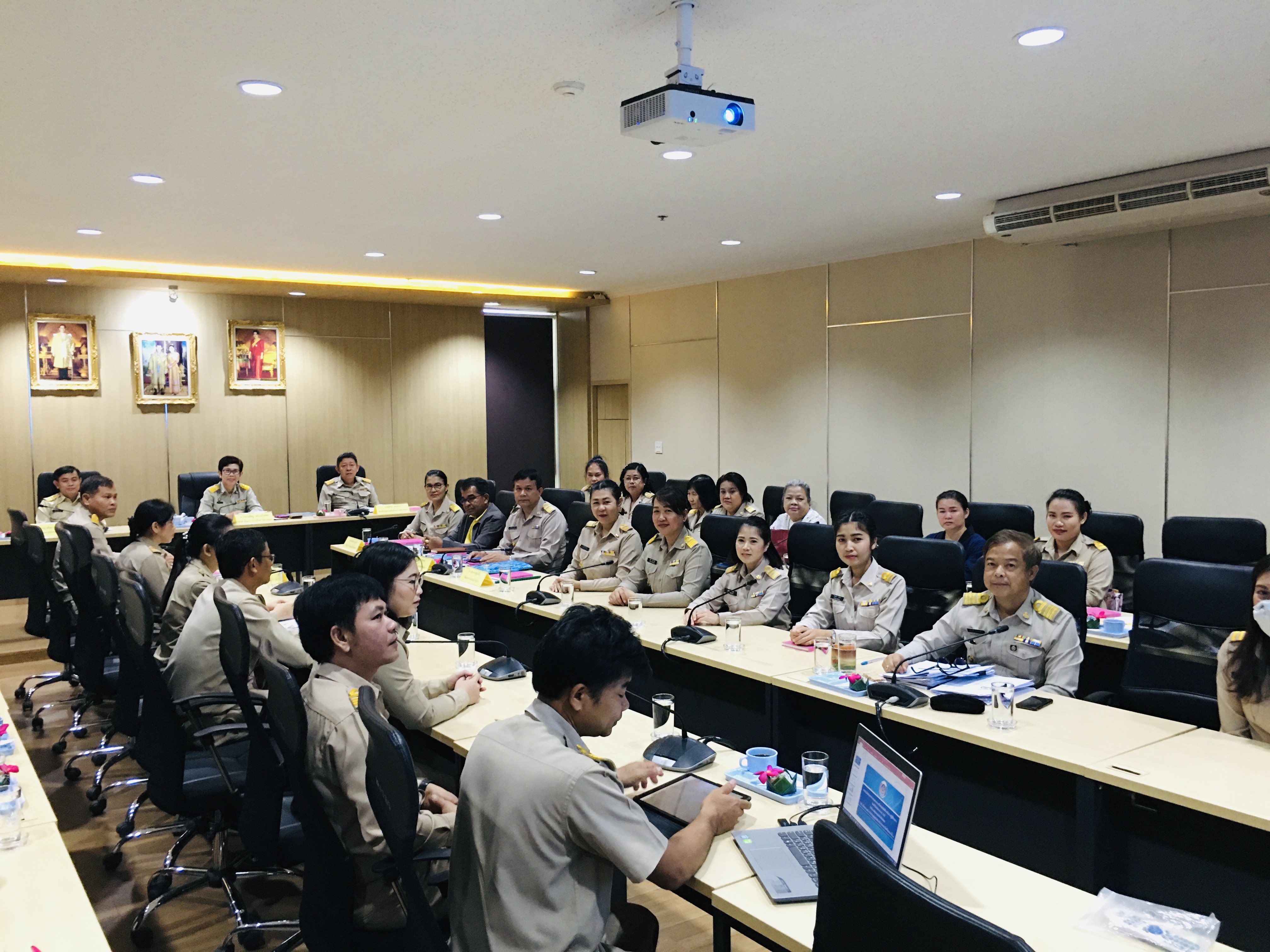 “พช.ระยอง ดำเนินโครงการประชุมเชิงปฏิบัติการการดำเนินงานตามมาตรการปรับปรุงประสิทธิภาพในการปฏิบัติราชการ ประจำปีงบประมาณ พ.ศ. 2563”