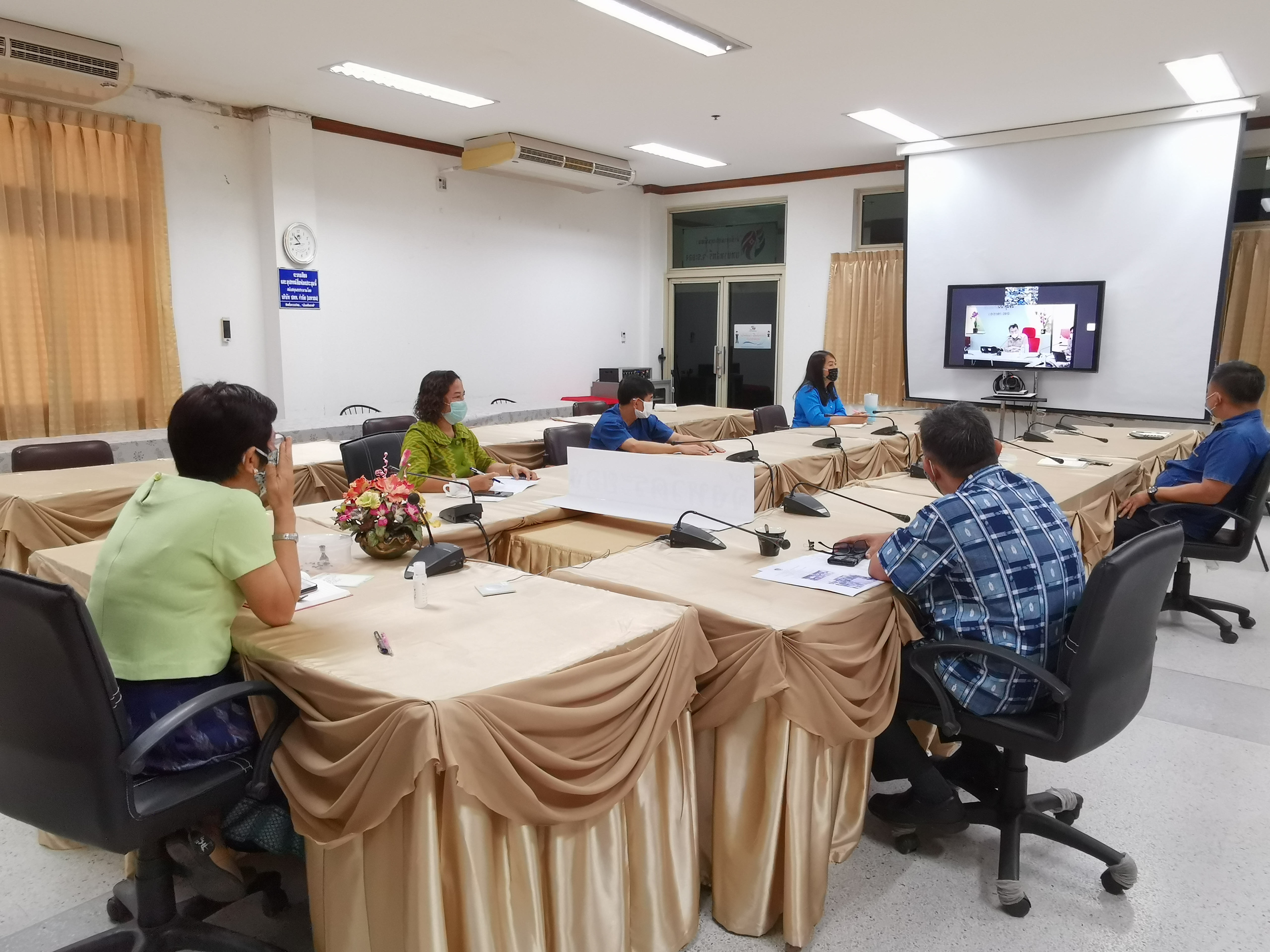 “พช.ระยอง ร่วมรับชมการประชุมกรมการพัฒนาชุมชน ครั้งที่ 3/2563”