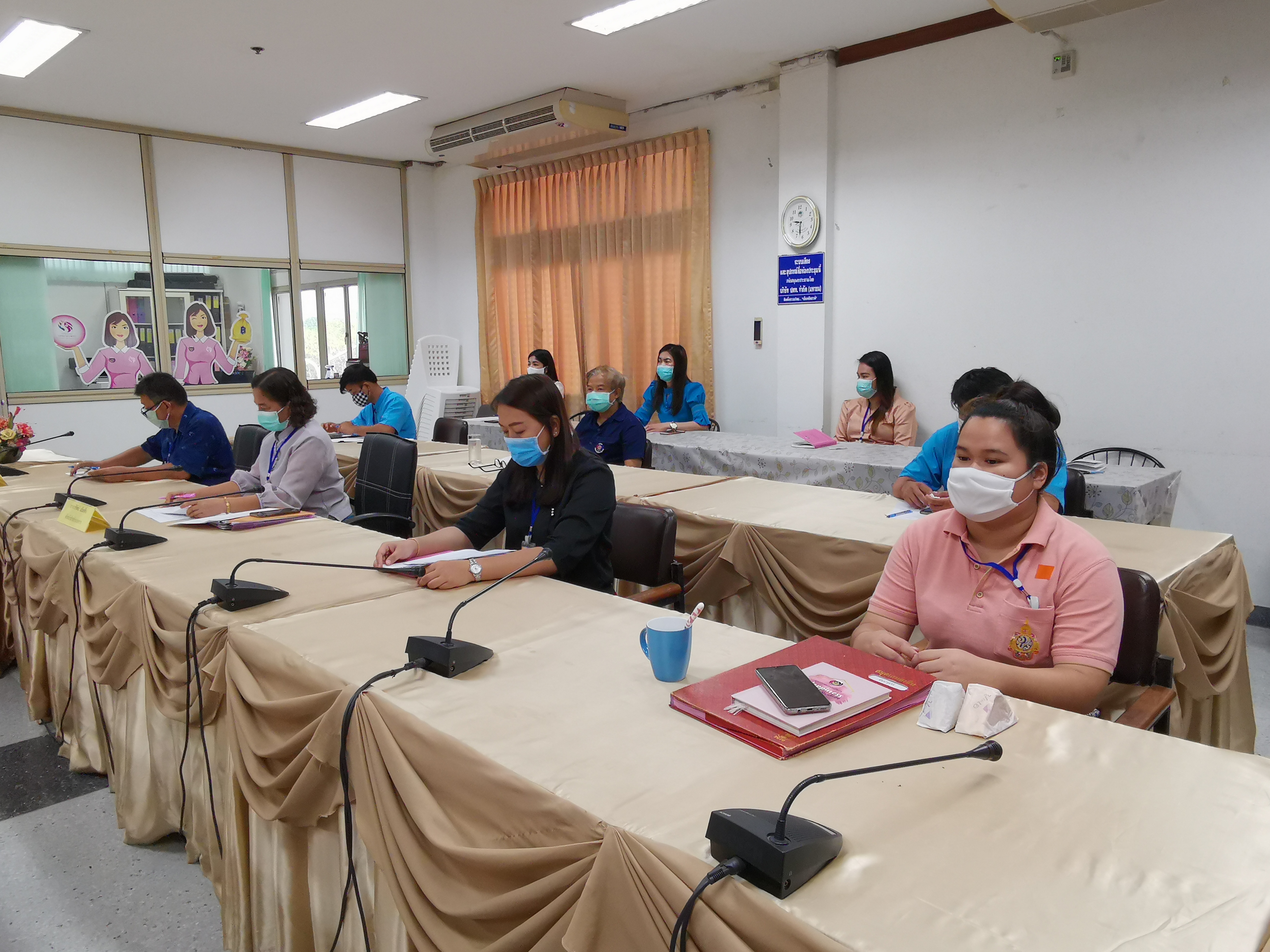 พัฒนาการจังหวัดระยอง ประชุมหัวหน้ากลุ่ม/ฝ่าย นักวิชาการ และเจ้าหน้าที่พัฒนาชุมชนสำนักงานพัฒนาชุมชนจังหวัดระยอง