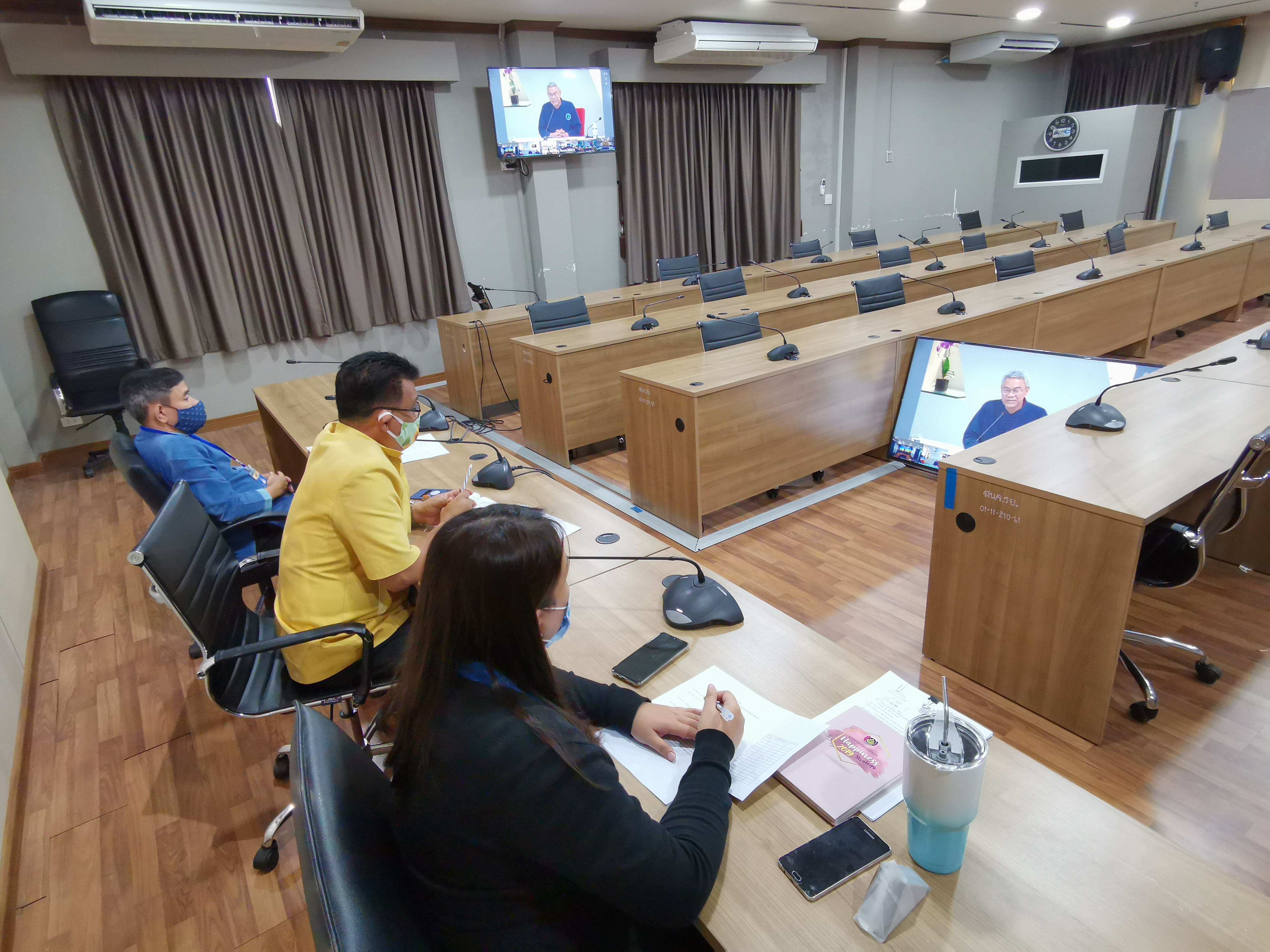 พช.ระยอง…ประชุมมอบนโยบายการขับเคลื่อนหลักทฤษฎีใหม่ฯ สู่”โคก หนอง นา โมเดล”ผ่านระบบ Video Conference