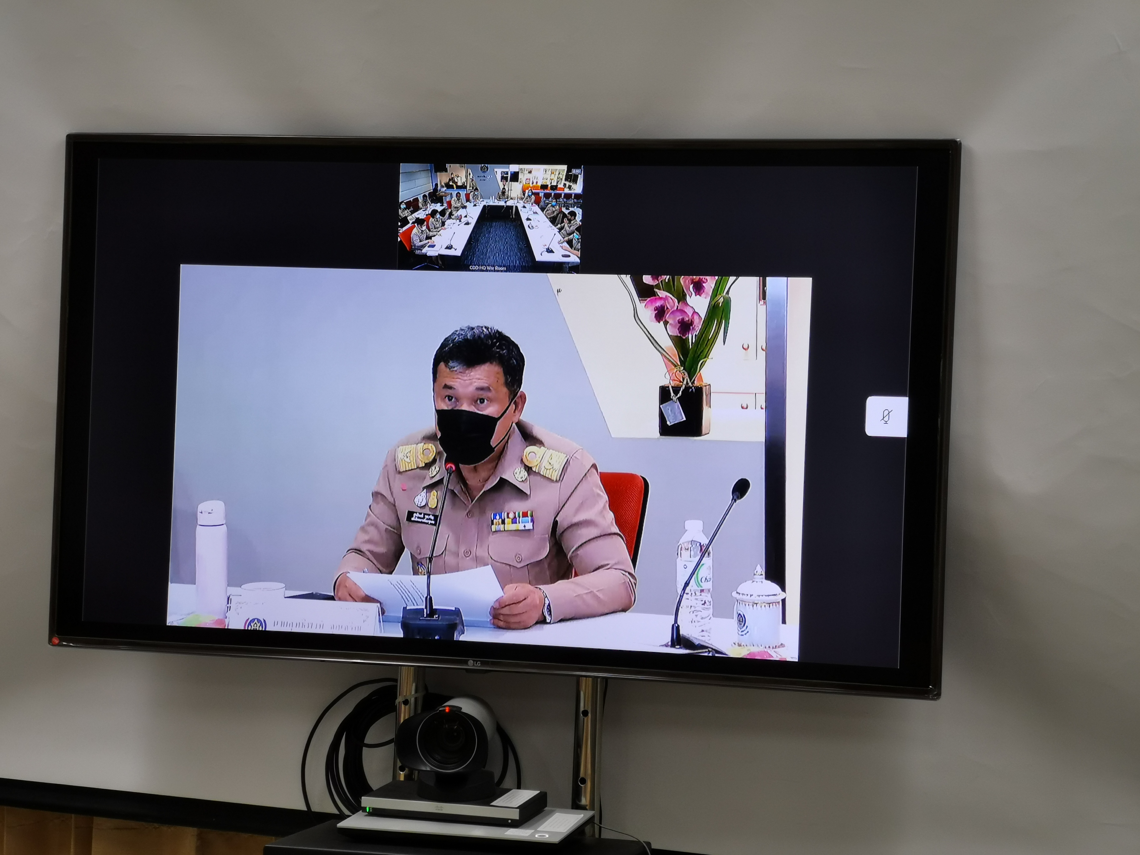 “พัฒนาชุมชนจังหวัดระยองเข้าร่วมประชุม แนวทางการดำเนินโครงการพัฒนาคุณภาพชีวิตระดับครัวเรือนแบบบูรณาการเชิงพื้นที่ และแนวทางการดำเนินงานแผนขับเคลื่อนปฏิบัติการ 90 วัน “ปลูกผักสวนครัว เพื่อสร้างความมั่นคงทางอาหาร” ผ่านระบบวีดิทัศน์ทางไกล(video conference)”