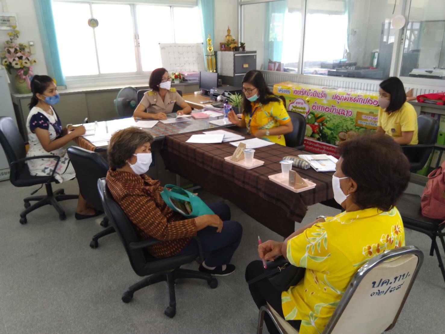 พช.ระยองสนับสนุนการดำเนินงานกองทุนพัฒนาบทบาทสตรี