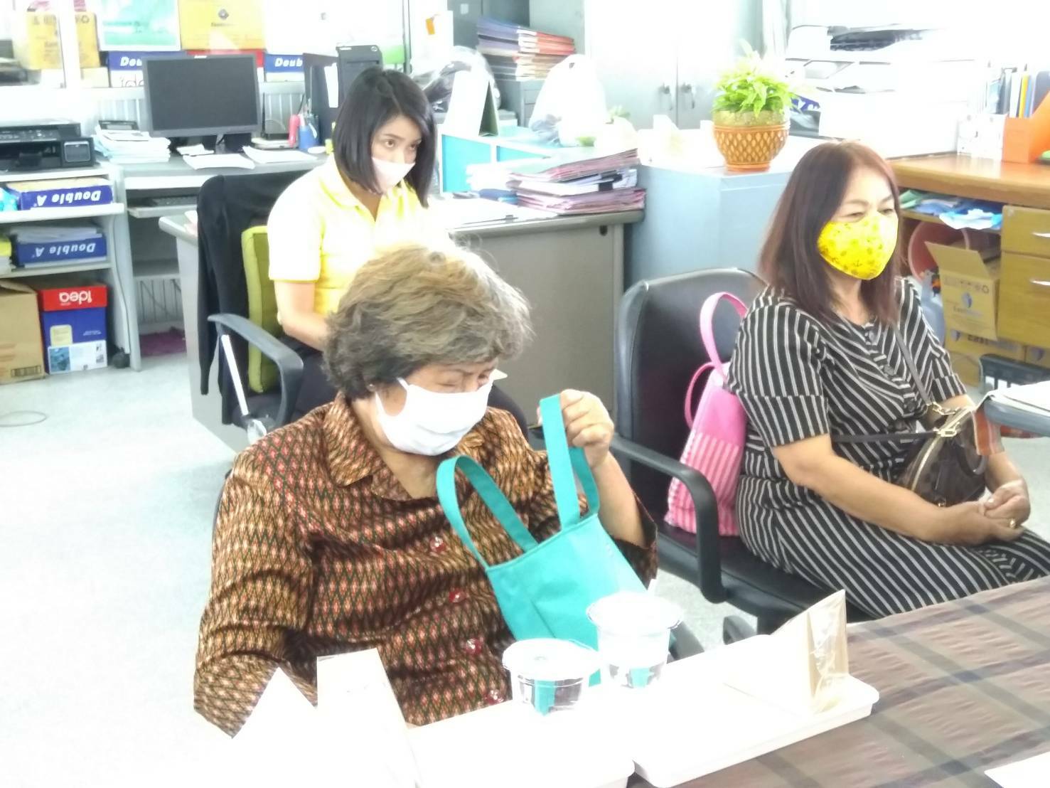 พช.ระยองสนับสนุนการดำเนินงานกองทุนพัฒนาบทบาทสตรี