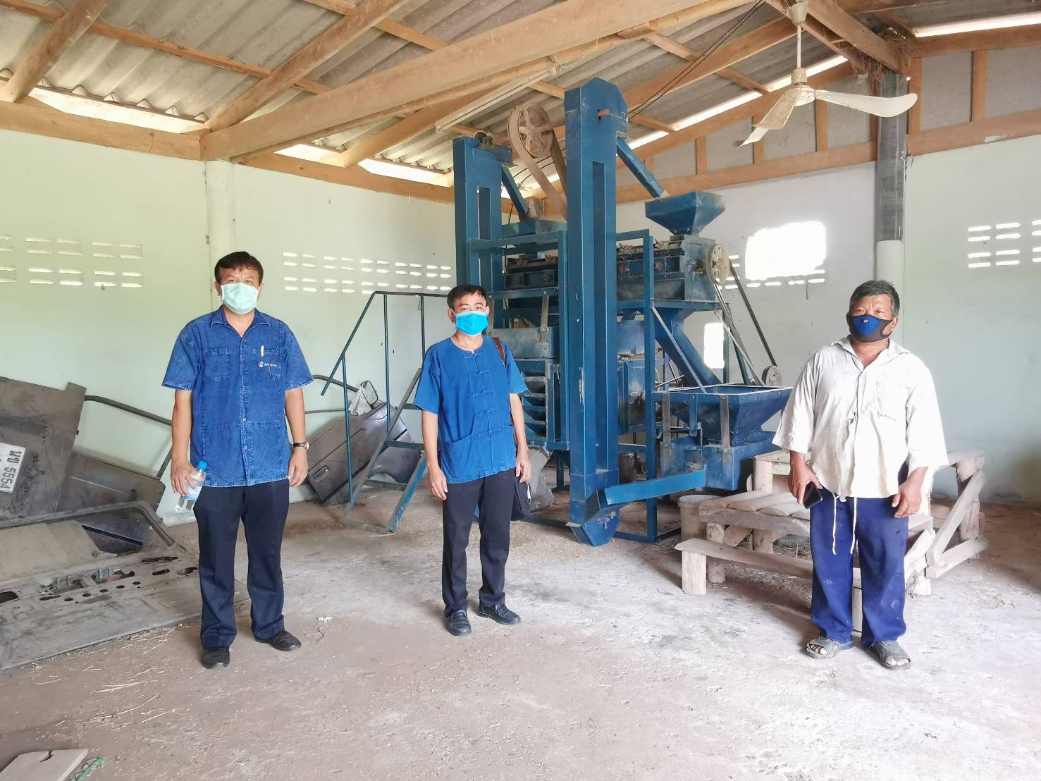 พช.ระยอง สำรวจ ติดตาม เยี่ยมเยือนกลุ่มแปรรูป/เกษตร เพื่อคัดเลือกเข้าร่วมโครงการสร้างรายได้จากกิจการอาหารปลอดภัย