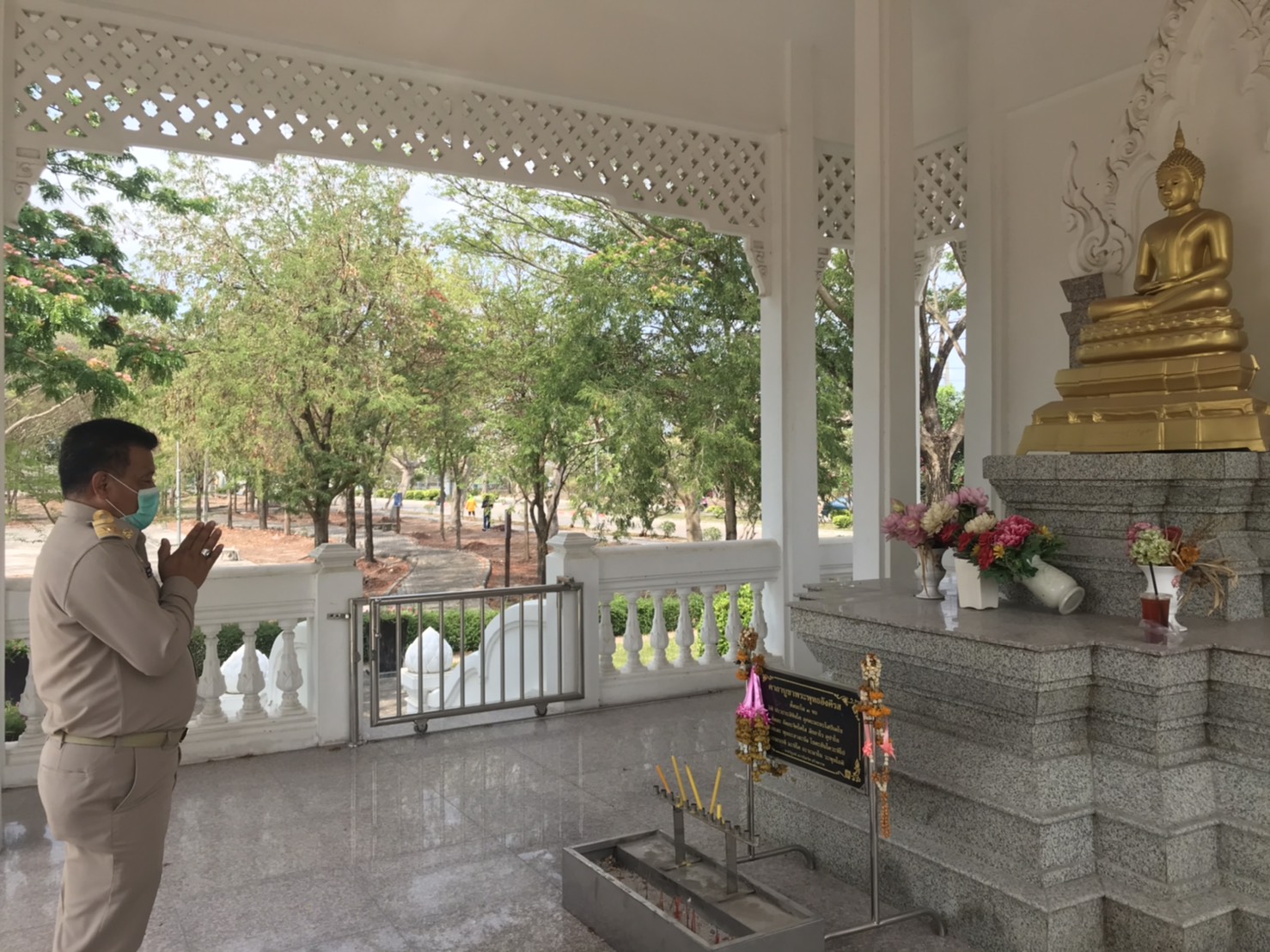 “พัฒนาการจังหวัดระยอง ทำพิธีสักการะสิ่งศักดิ์สิทธิ์ และเคารพพระบรมราชานุสาวรีย์รัชกาลที่ 5 และเข้าพบผู้บริหารจังหวัดระยอง เนื่องในโอกาสเข้ารับตำแหน่งใหม่”