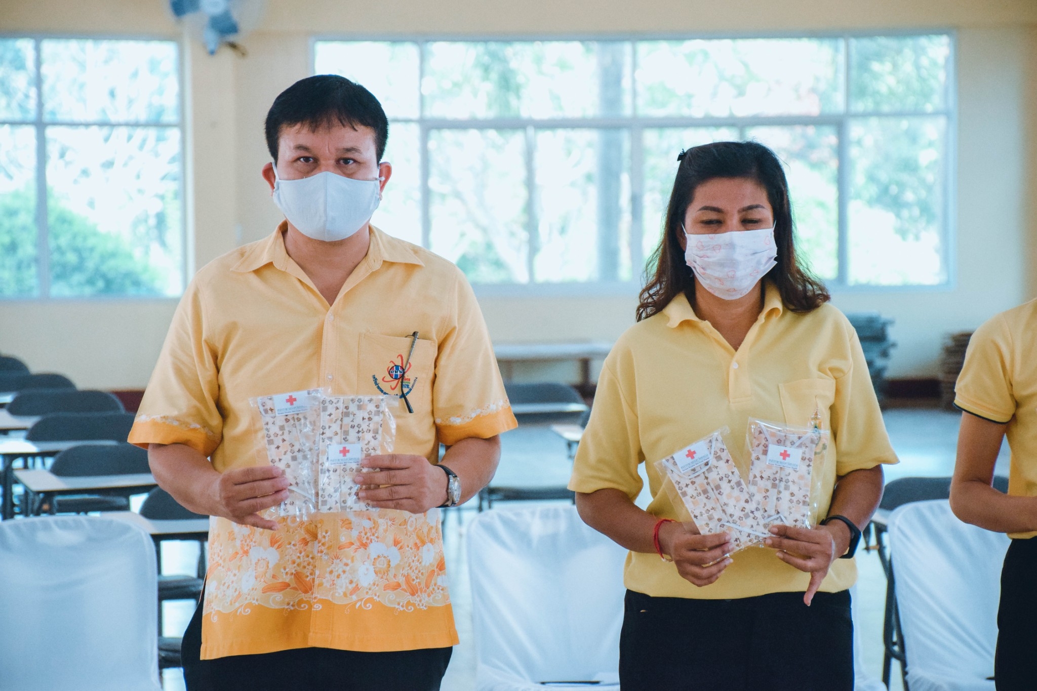 จังหวัดระยอง  รับพระราชทานเจลล้างมือ สมเด็จพระเจ้าลูกเธอ เจ้าฟ้าพัชรกิติยาภา นเรนทิราเทพยวดี กรมหลวงราชสาริณีสิริพัชร มหาวัชรราชธิดา