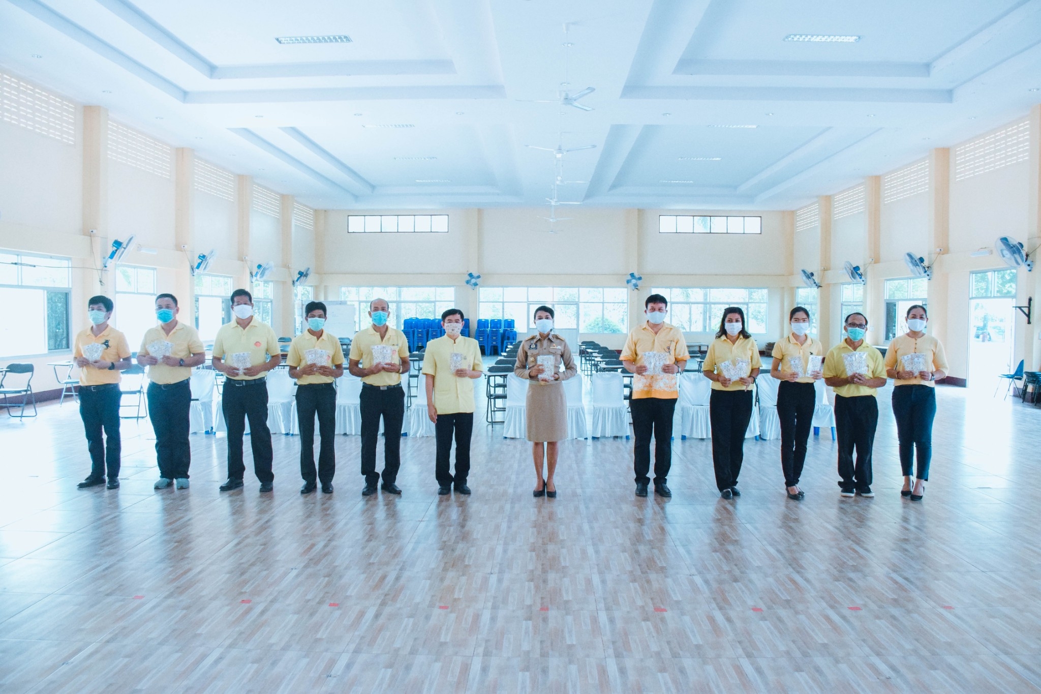 จังหวัดระยอง  รับพระราชทานเจลล้างมือ สมเด็จพระเจ้าลูกเธอ เจ้าฟ้าพัชรกิติยาภา นเรนทิราเทพยวดี กรมหลวงราชสาริณีสิริพัชร มหาวัชรราชธิดา