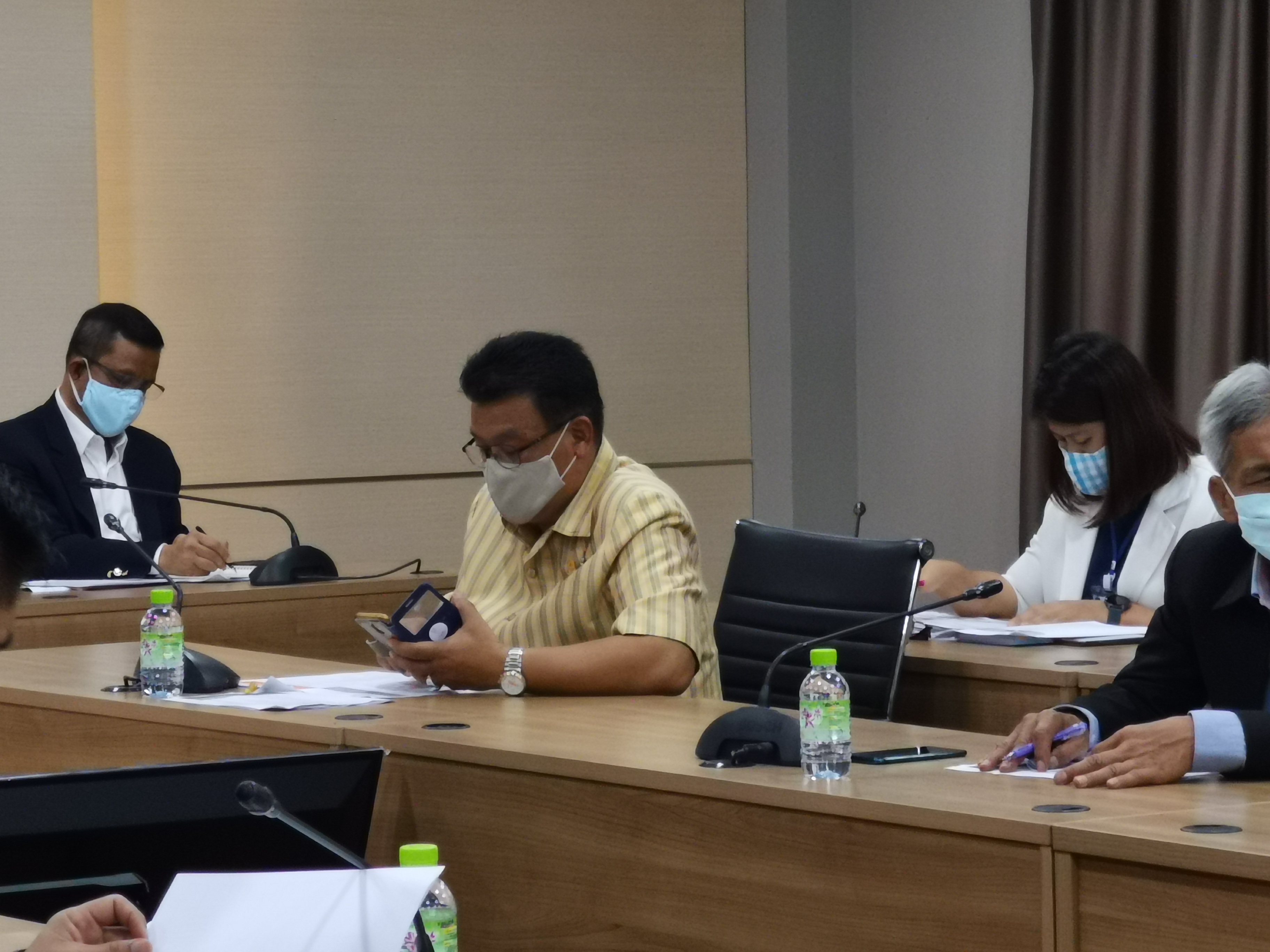 “พัฒนาการจังหวัดระยอง ร่วมประชุมศูนย์บริหารและประสานการปฏิบัติเพื่อเฝ้าระวัง ป้องกัน และควบคุมการแพร่ระบาดของโรคติดเชื้อไวรัสโคโรนา 2019 (COVID-19) จังหวัดระยอง (ครั้งที่ 22)”