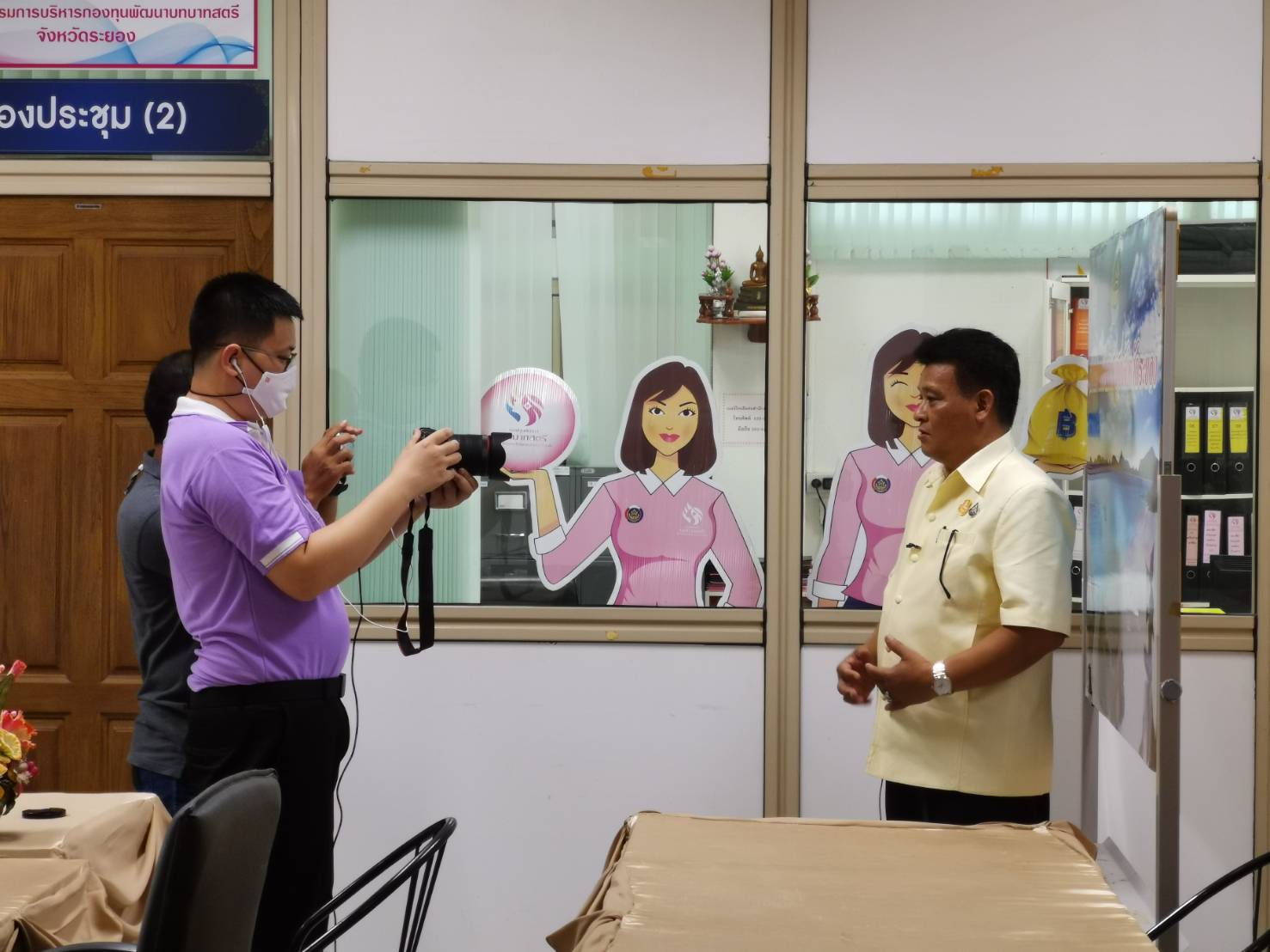 “พัฒนาชุมชนจังหวัดระยอง เริ่ม Live สด ขายสินค้าโอทอประยอง ครั้งแรก !!! แล้ว..วันนี้ ”