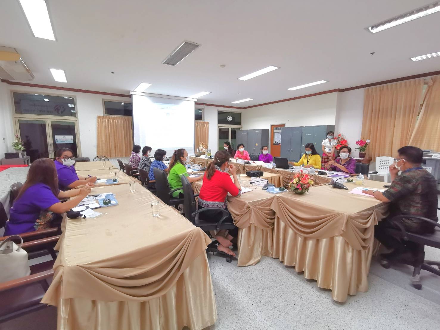 “จังหวัดระยอง ประชุมคณะอนุกรรมการบริหารกองทุนพัฒนาบทบาทสตรีระดับจังหวัด ครั้งที่ 7/2563”