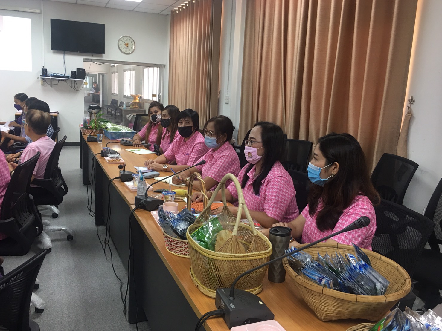 ?? “พัฒนาชุมชนจังหวัดระยอง ลงพื้น..ที่เฟ้นคัดเลือกคนกองทุนพัฒนาบทบาทสตรีดีเด่น ปี 2563 (วันที่ 2)”