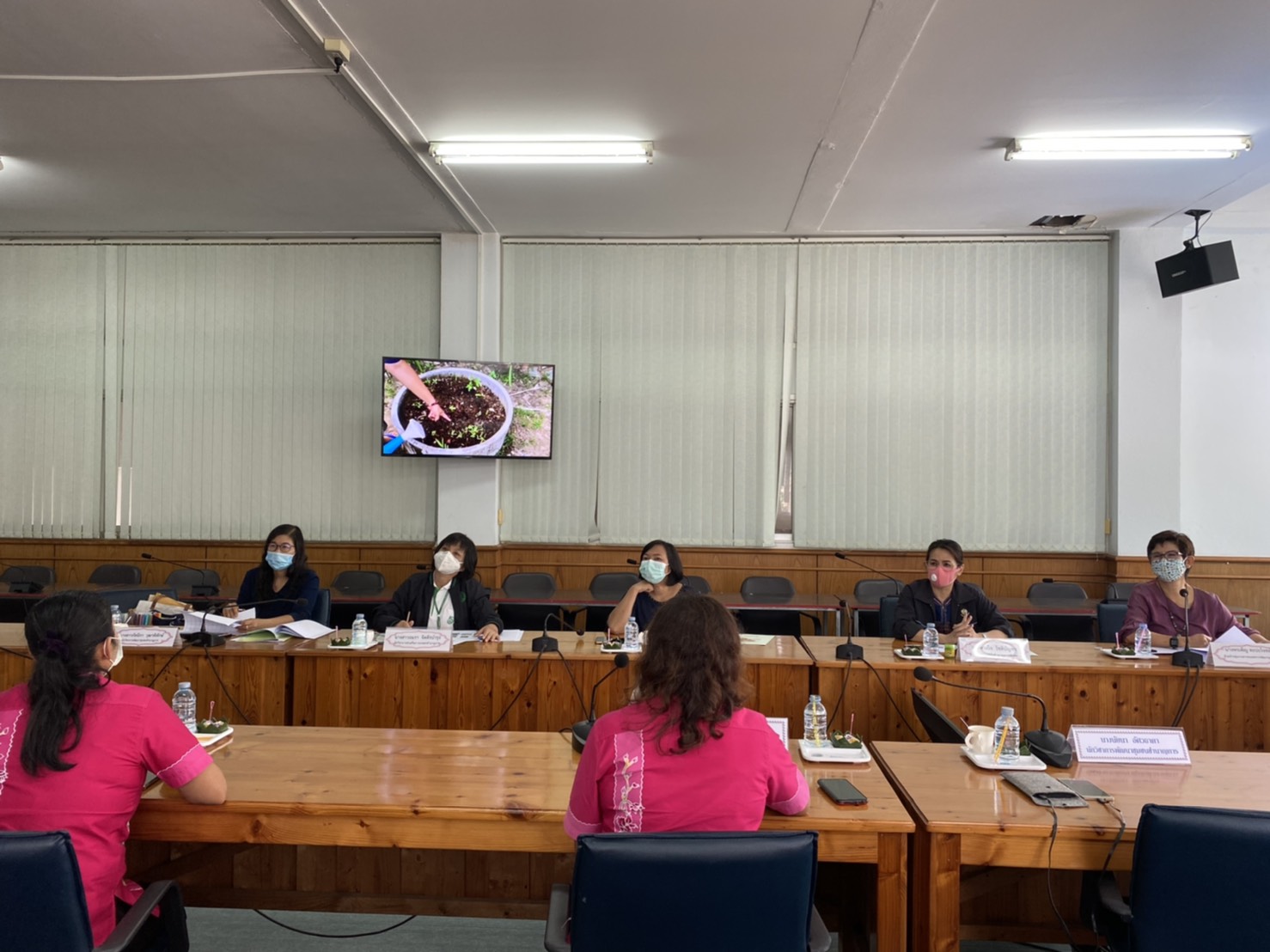 พัฒนาชุมชนจังหวัดระยอง ลงพื้น..ที่เฟ้นคัดเลือกคนกองทุนพัฒนาบทบาทสตรีดีเด่น ปี 2563 (วันที่ 3)