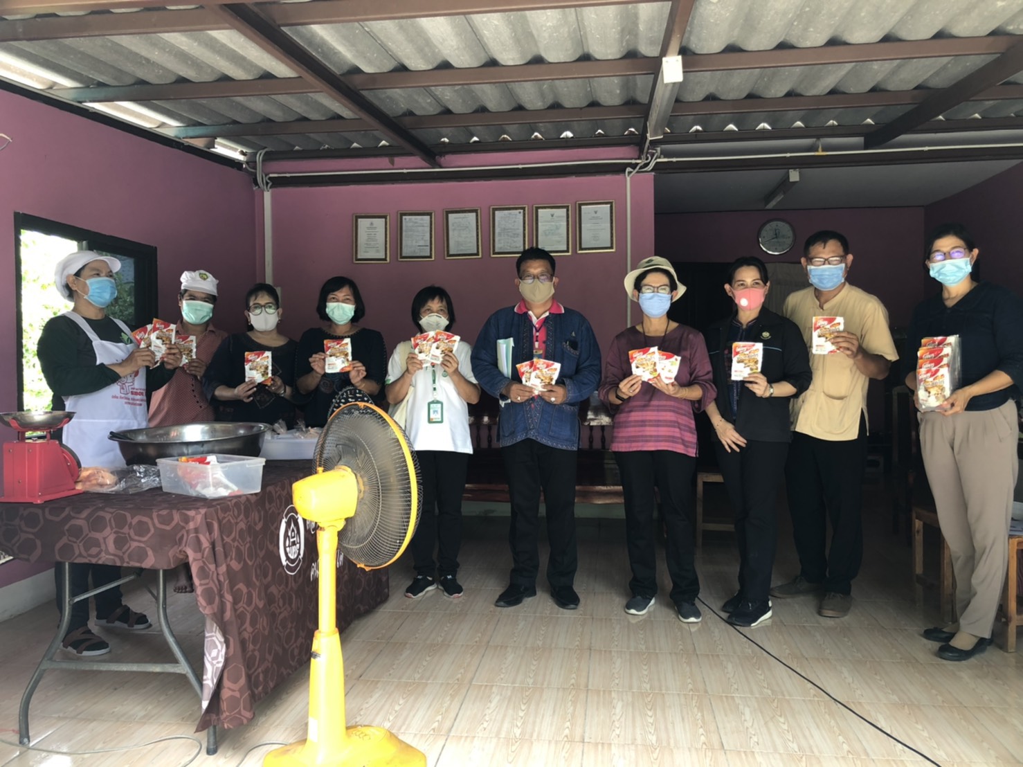 พัฒนาชุมชนจังหวัดระยอง ลงพื้น..ที่เฟ้นคัดเลือกคนกองทุนพัฒนาบทบาทสตรีดีเด่น ปี 2563 (วันที่ 3)