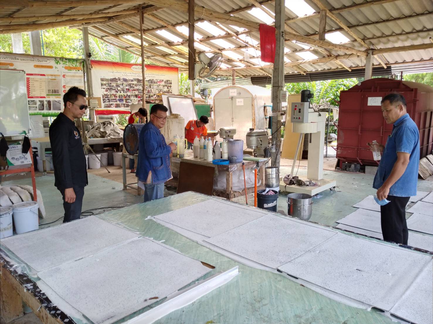 พัฒนาชุมชนจังหวัดระยอง ลงพื้นที่ ติดตามเยี่ยมเยือนผู้ประกอบการโอทอป และกลุ่มสัมมาชีพชุมชน