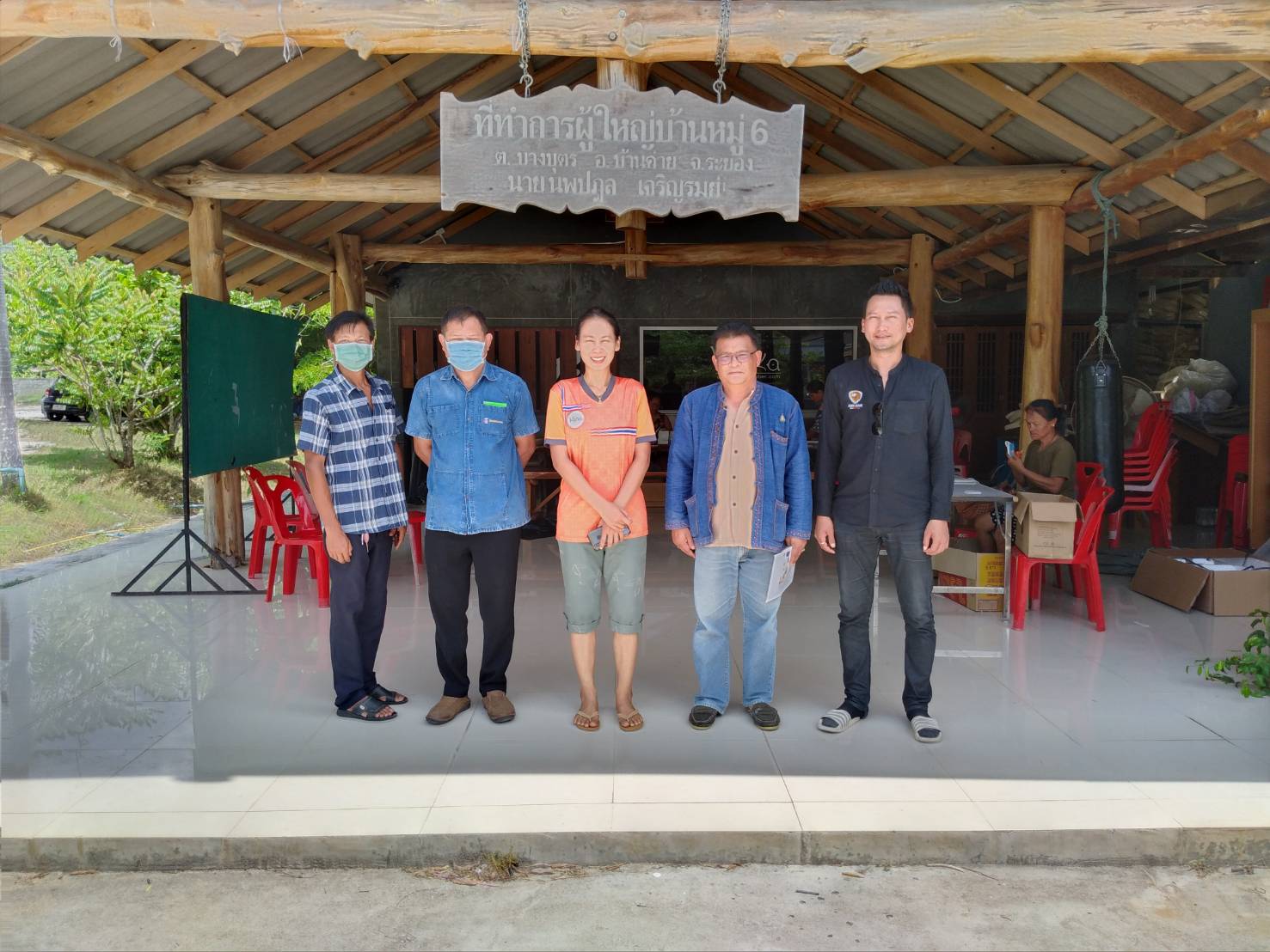 พัฒนาชุมชนจังหวัดระยอง ลงพื้นที่ ติดตามเยี่ยมเยือนผู้ประกอบการโอทอป และกลุ่มสัมมาชีพชุมชน