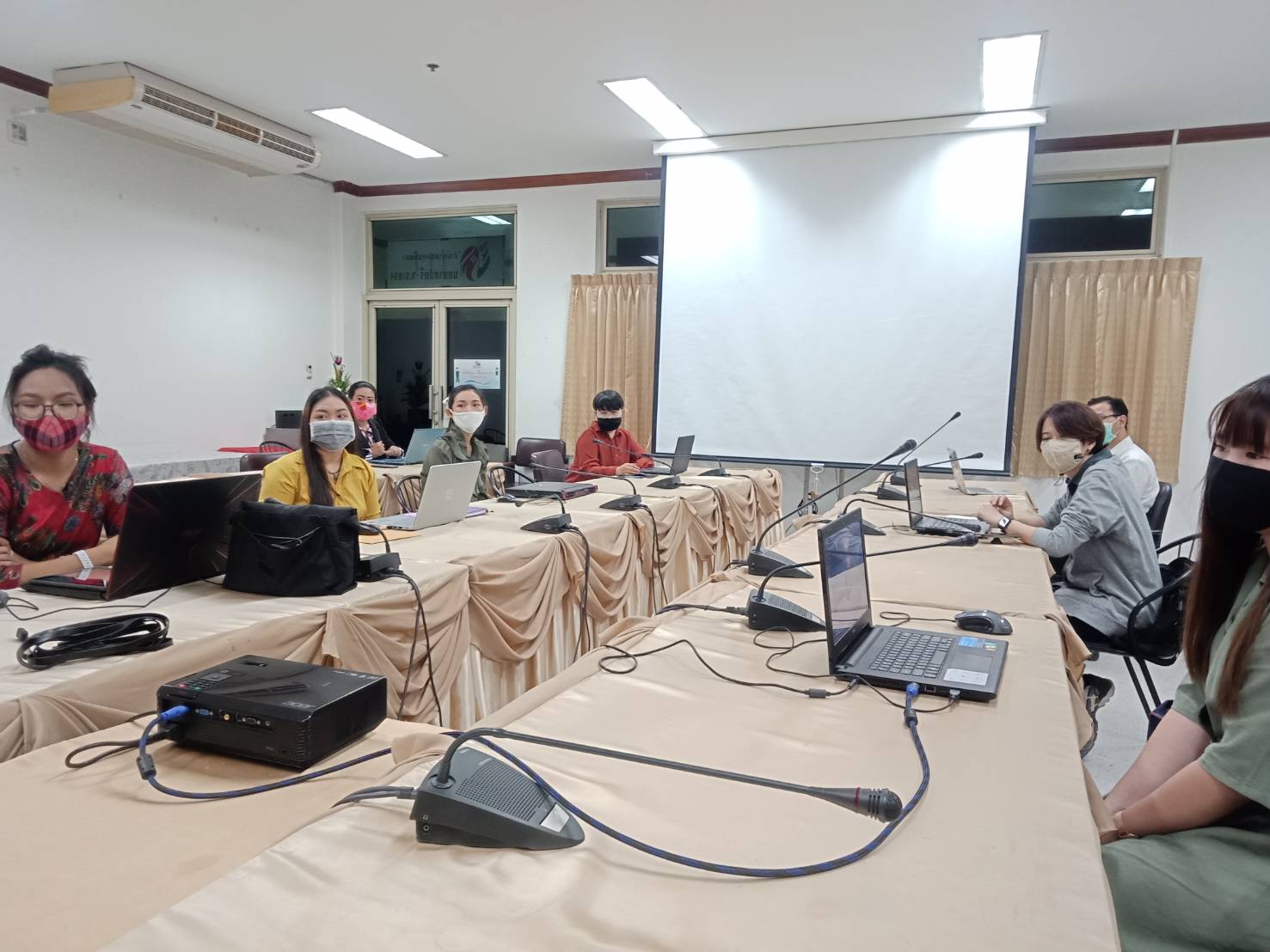 “พัฒนาชุมชนจังหวัดระยอง ดำเนินการคัดเลือกบุคคลเพื่อจ้างเป็นนักการตลาดรุ่นใหม่ (OTOP)”