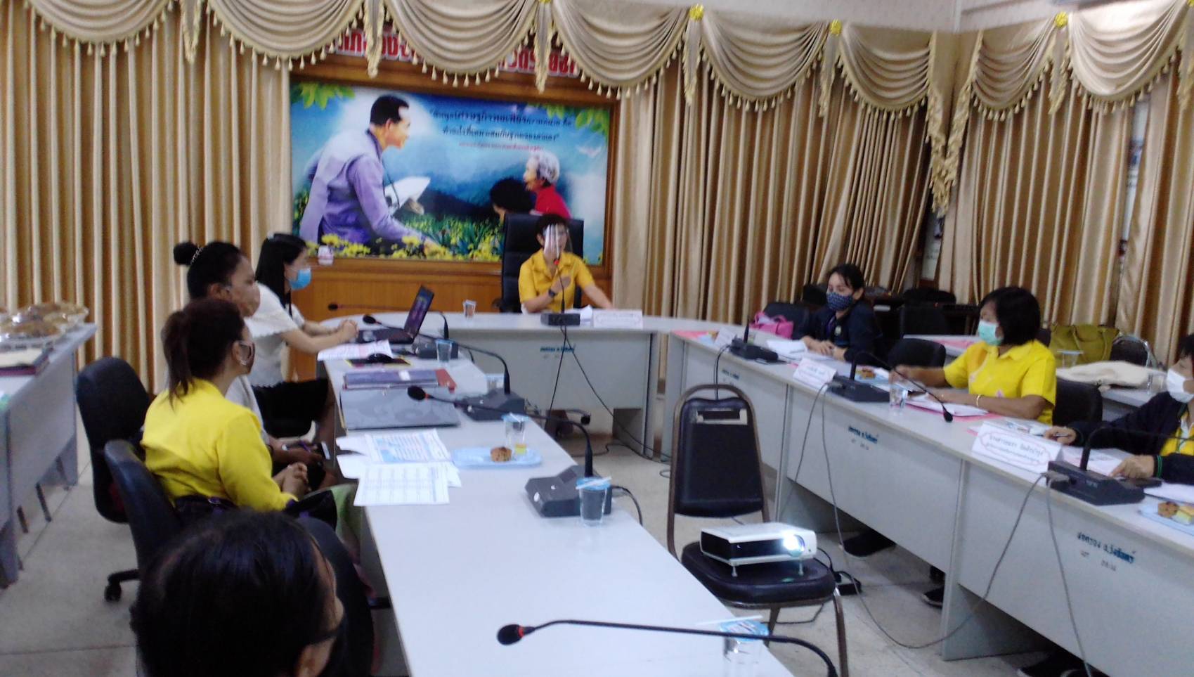 “พัฒนาชุมชนจังหวัดระยอง ลงพื้น..ที่เฟ้นคัดเลือกคนกองทุนพัฒนาบทบาทสตรีดีเด่น ปี 2563 (วันที่ 4)”