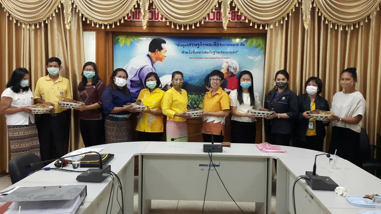 “พัฒนาชุมชนจังหวัดระยอง ลงพื้น..ที่เฟ้นคัดเลือกคนกองทุนพัฒนาบทบาทสตรีดีเด่น ปี 2563 (วันที่ 4)”