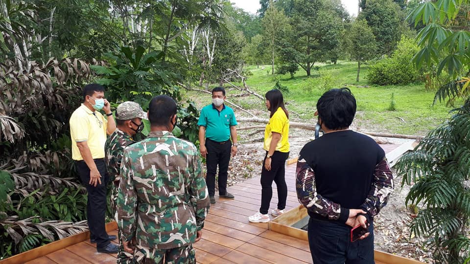 พช.จังหวัดระยอง  เยี่ยมพื้นที่ในสถานการณ์โควิด -19”
