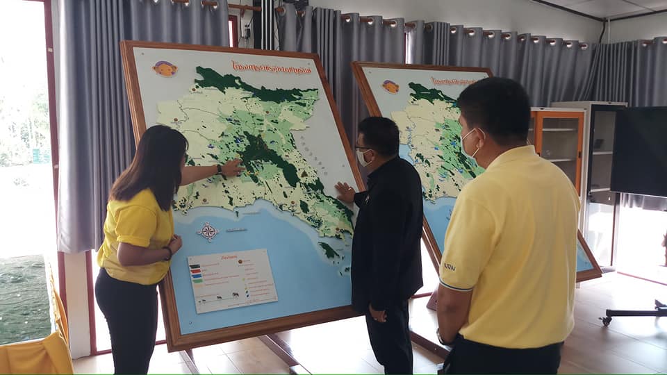 พช.จังหวัดระยอง  เยี่ยมพื้นที่ในสถานการณ์โควิด -19”