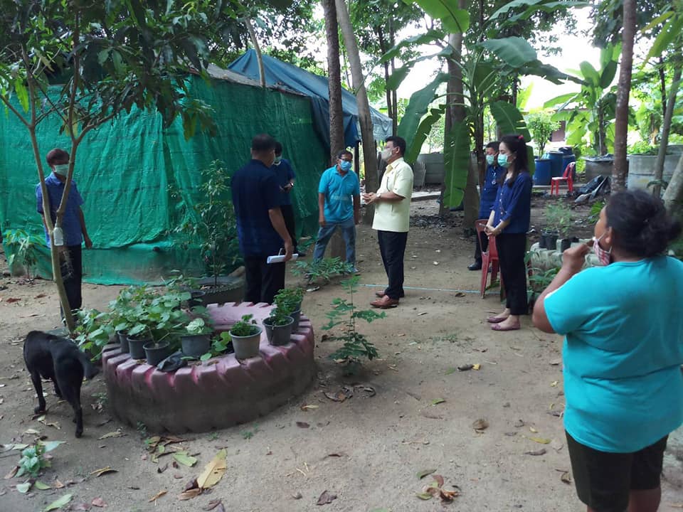 “พัฒนาการจังหวัด​ระยอง… ออกเยี่ยม กิจกรรมเศรษฐกิจพอเพียงของที่ปรึกษาพัฒนาการจังหวัดระยอง และพบปะพูดคุยกับทีมงานโคกหนองนาโมเดลอำเภอบ้านค่าย”